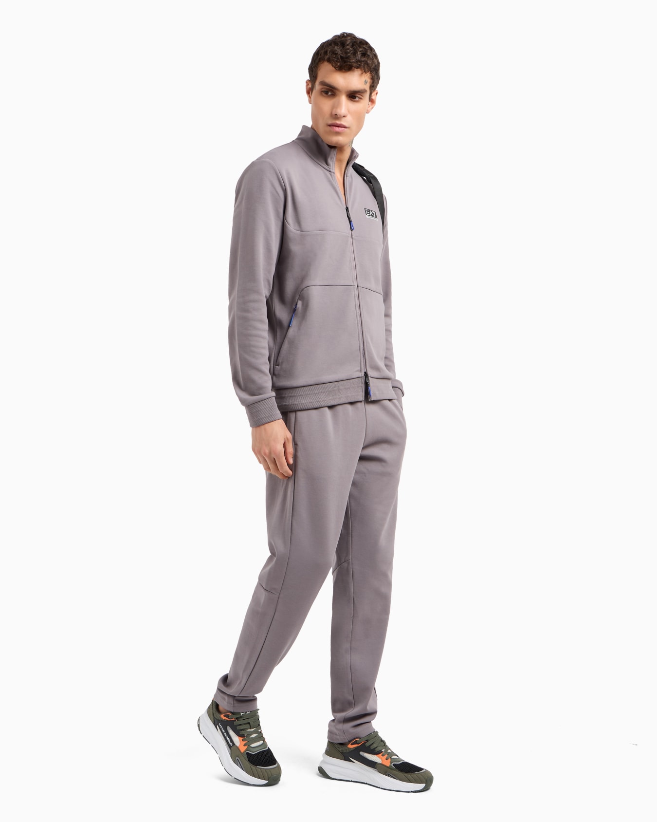 Dynamic Athlete tracksuit in VENTUS7 technical fabric Slide 3