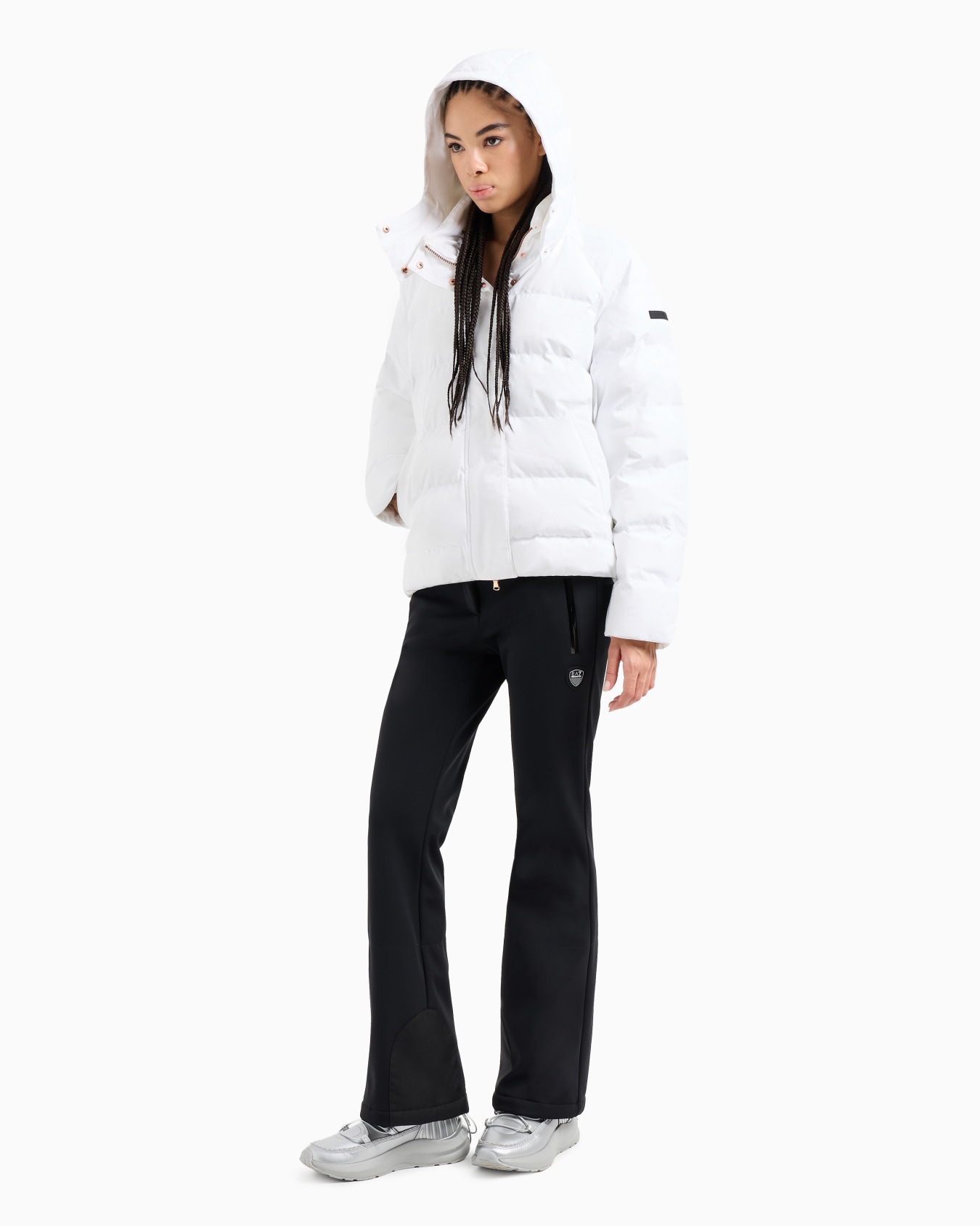 Bomber con capucha y monograma integral Diapositiva 3