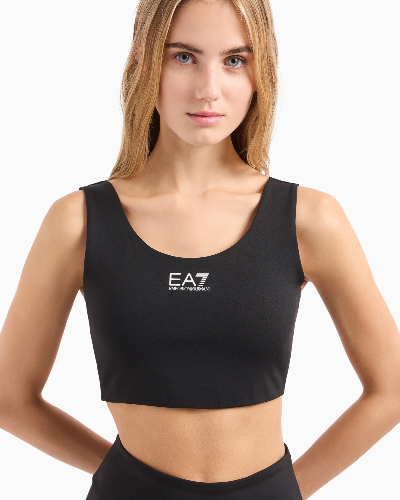 Dynamic Athlete sports bra in VIGOR7 technical fabric Slide 4