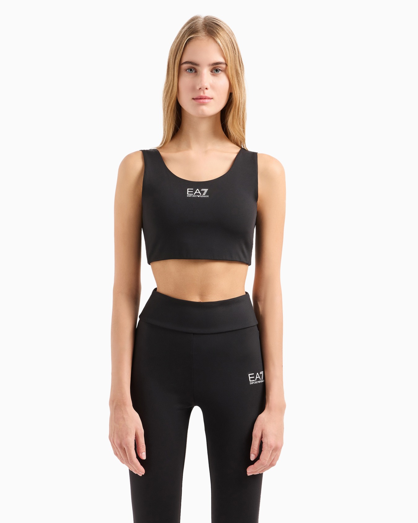 Dynamic Athlete sports bra in VIGOR7 technical fabric Slide 3