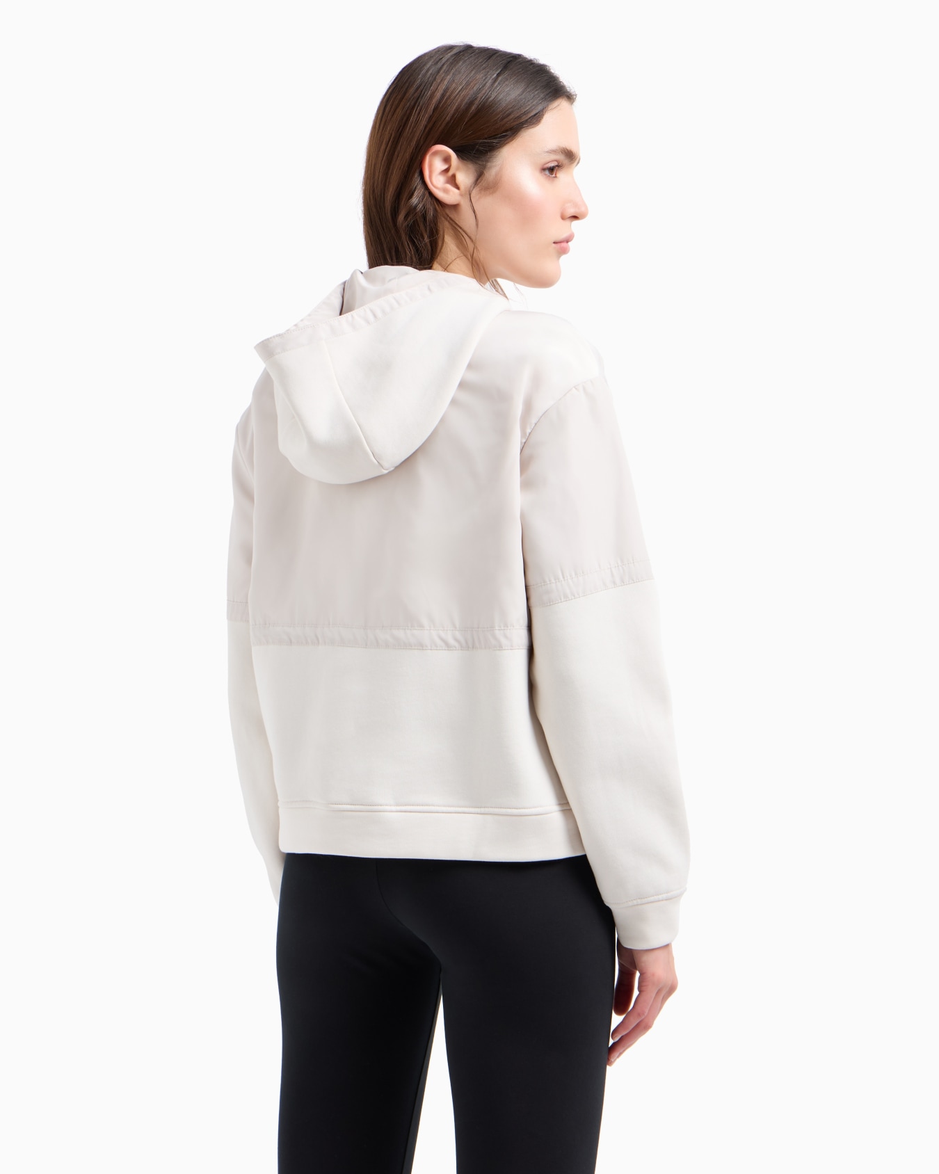 Sweat-shirt à capuche Contemporary Sport avec empiècements en nylon Diapositive 2