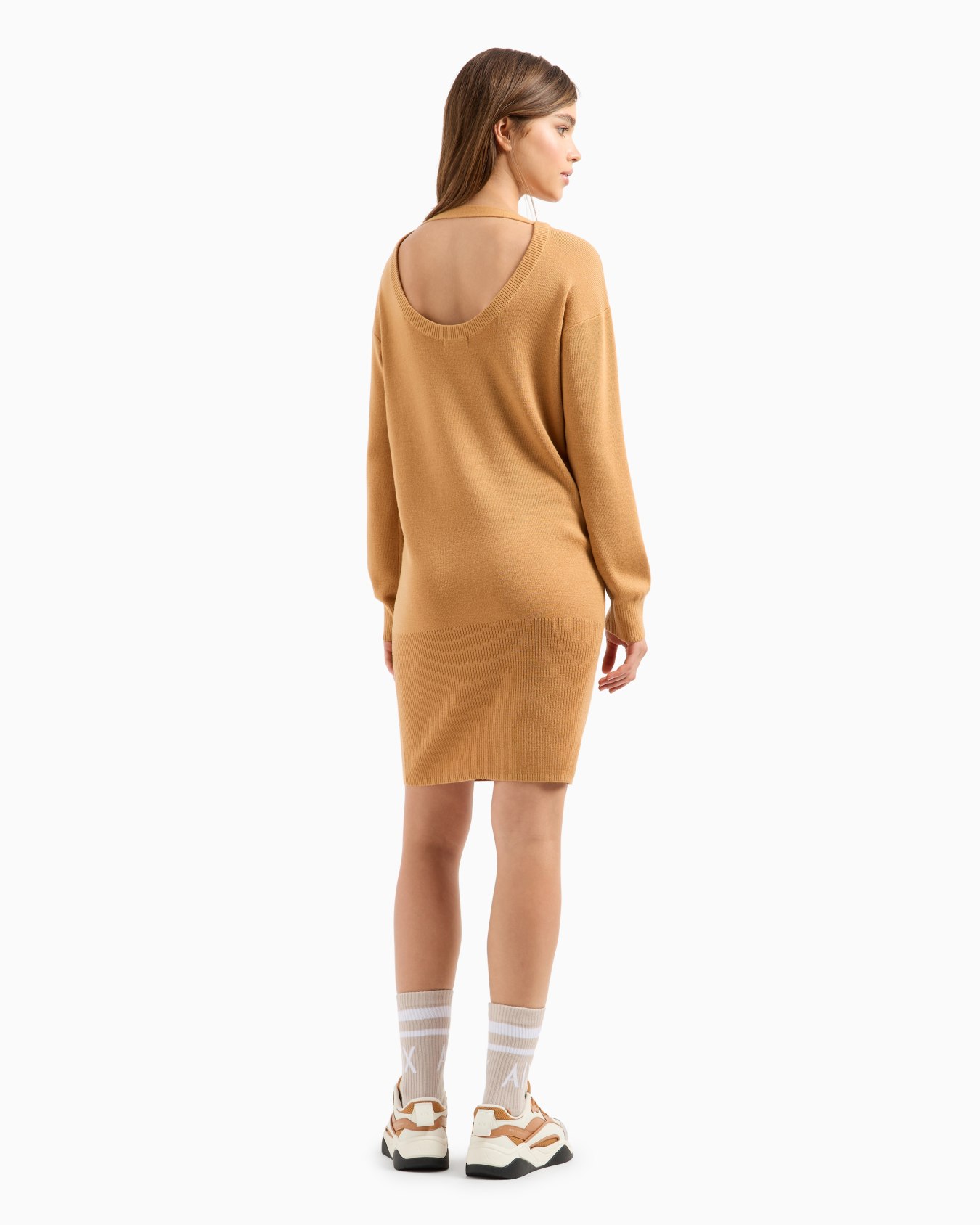 Vestido midi de punto con escote en espalda Diapositiva 1