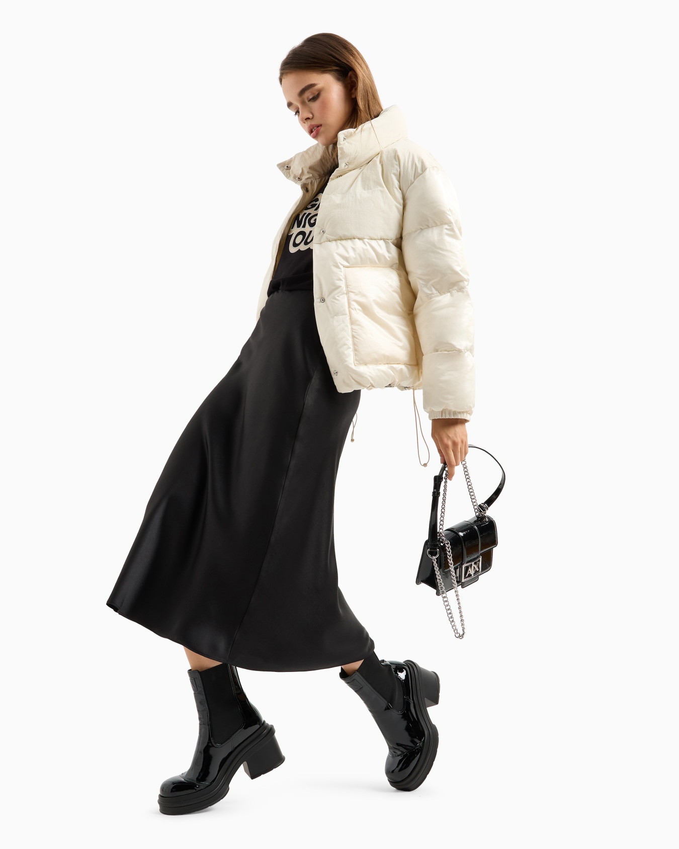 Wattierte Jacke aus Lackleder und mattem Stoff Folie 4
