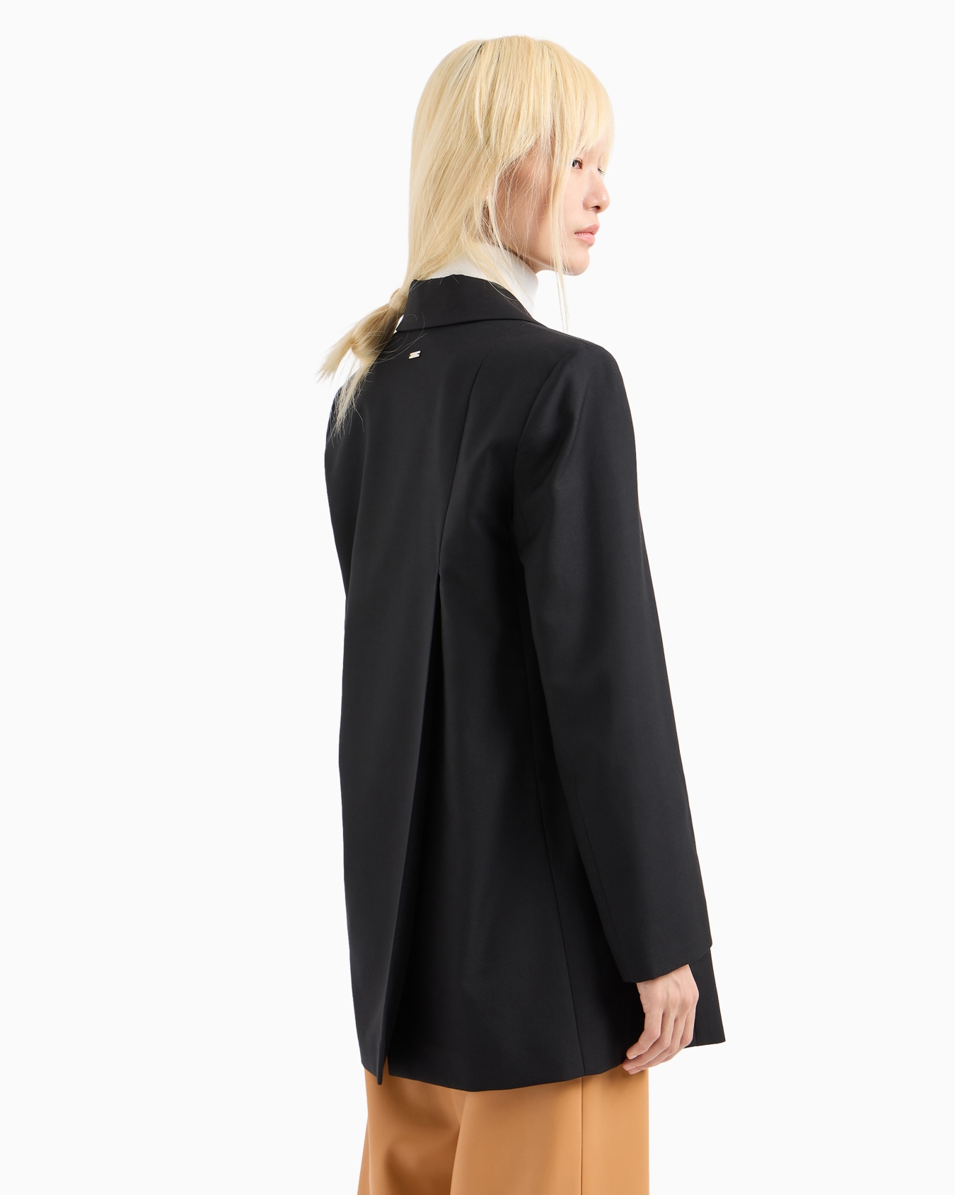 Satin fabric caban with zip pocket Slide 2