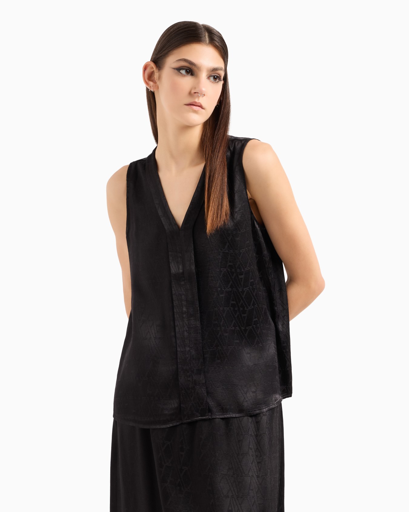 Top en tissu brillant avec monogramme ASV all-over Diapositive 1