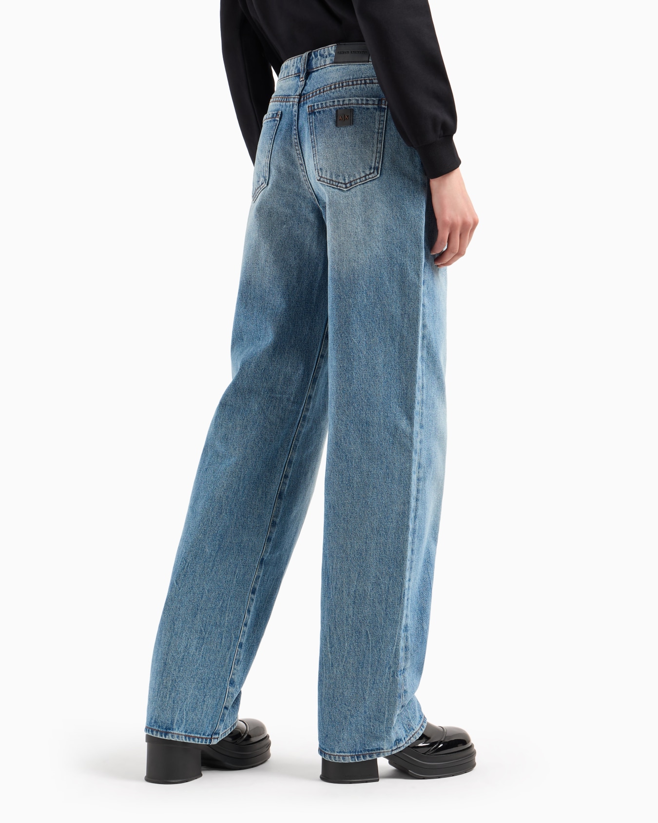 J52 relaxed fit jeans in stone washed denim Slide 2