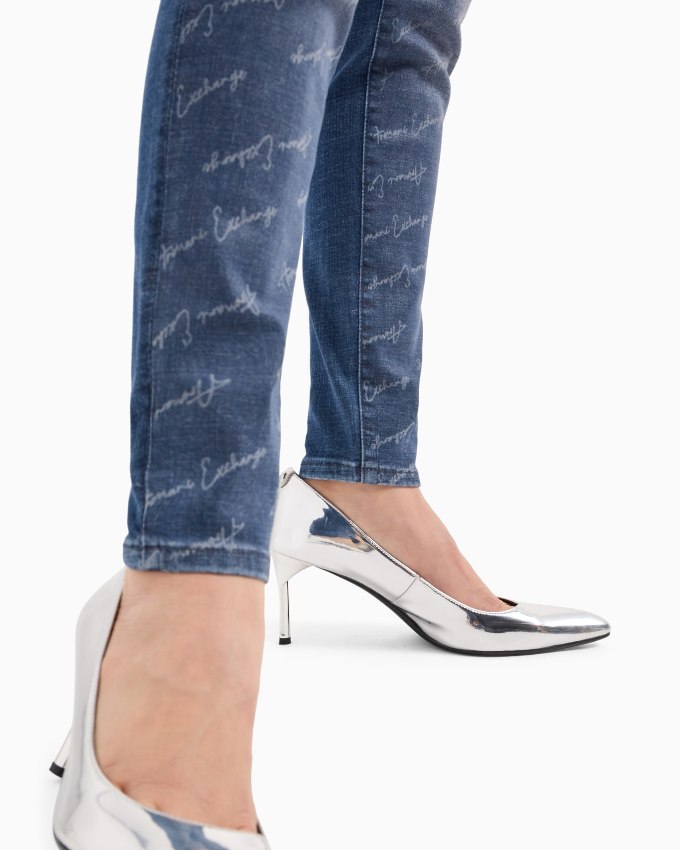 Vaqueros muy ajustados con elevación en denim índigo J69 Diapositiva 4