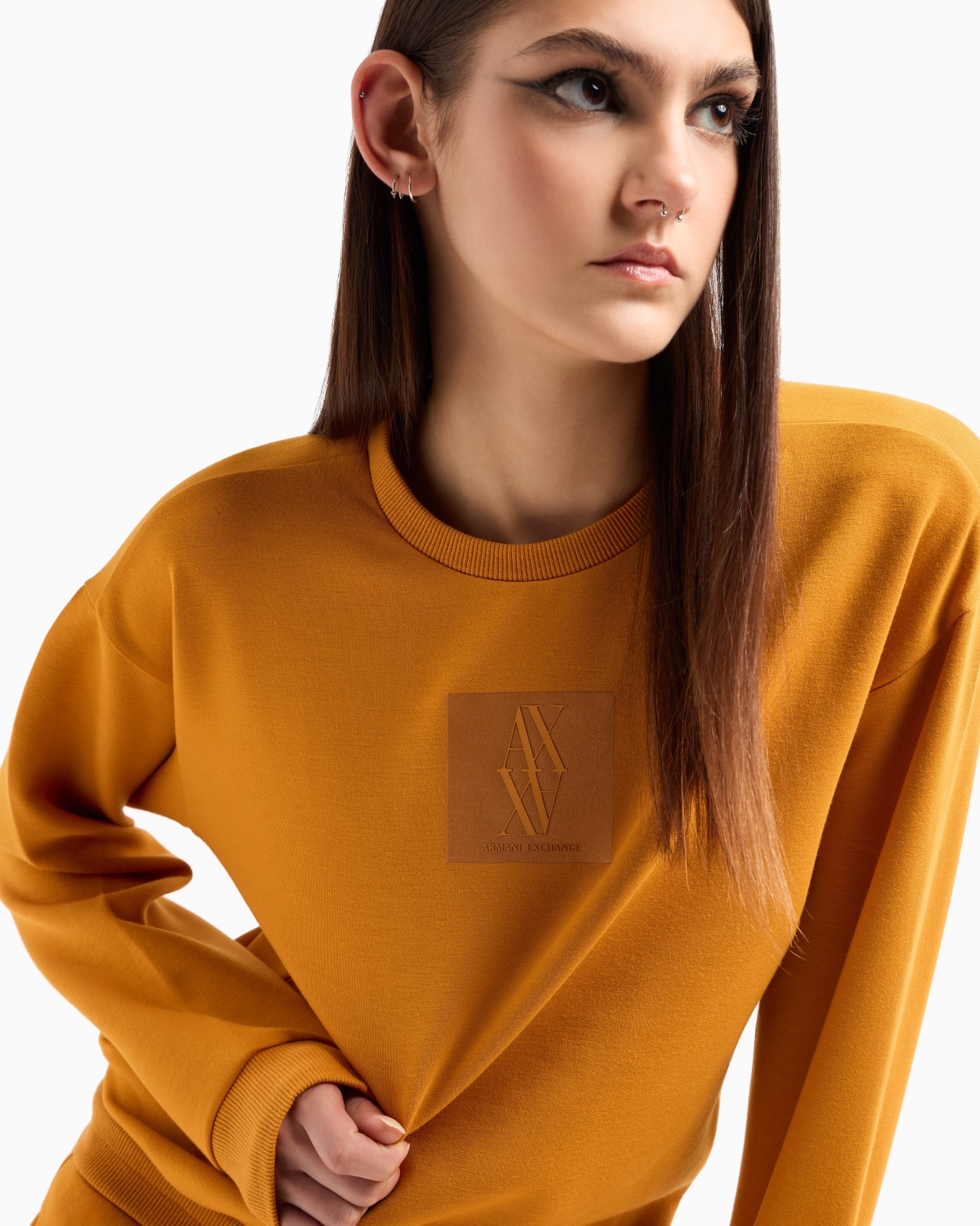 Crewneck sweatshirt with monogram patch Slide 4