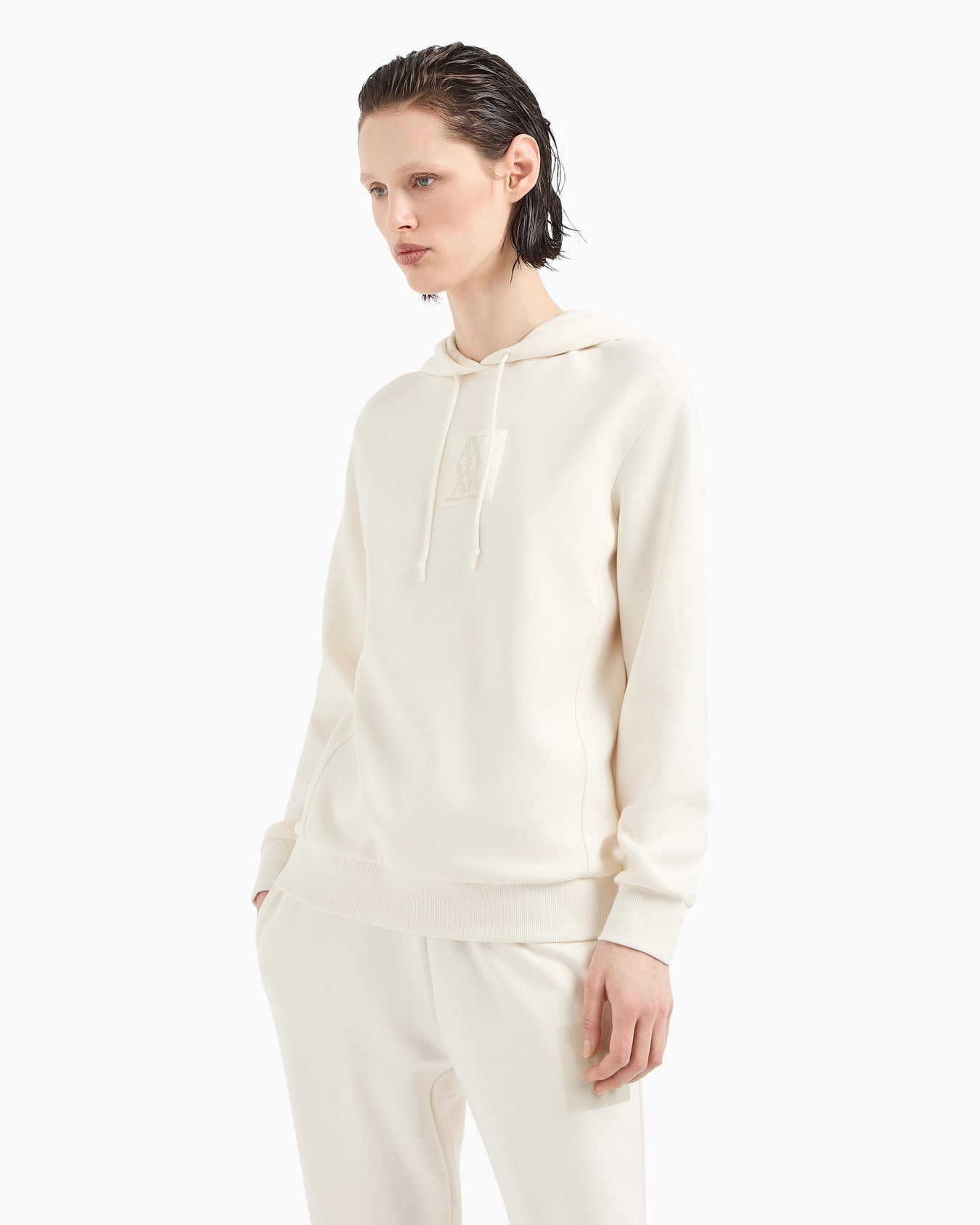 Sudadera con capucha y parche de monograma tono sobre tono Diapositiva 1