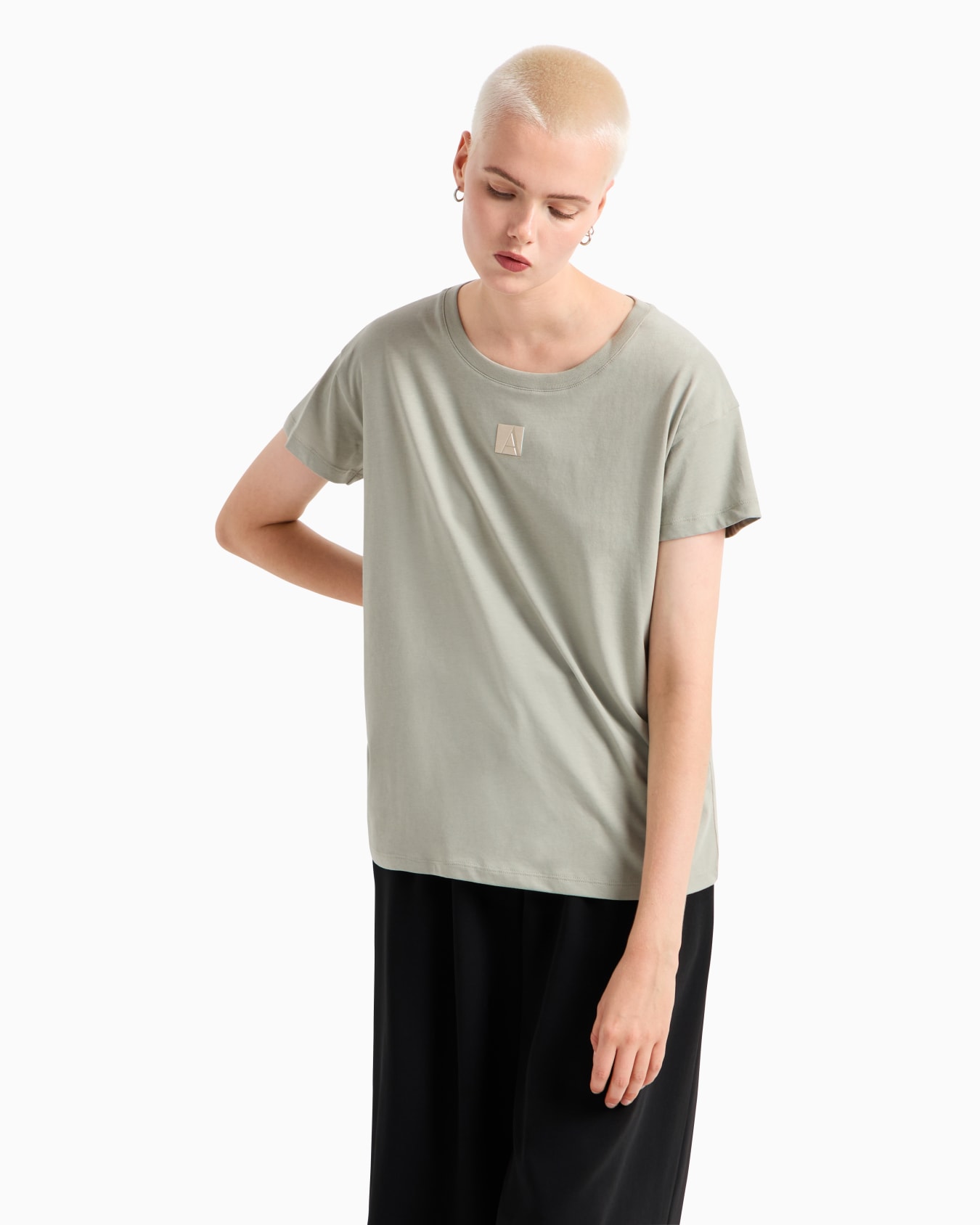 Relaxed fit T-shirt with round neck and logo Slide 1