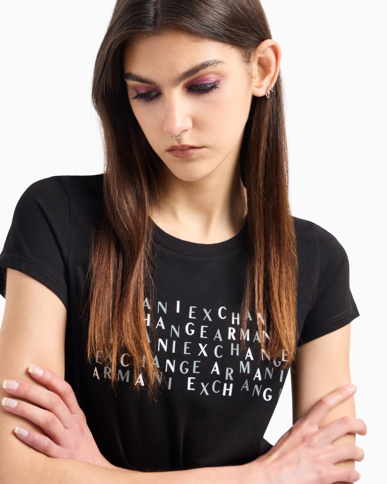 Camiseta slim fit con logo Diapositiva 4
