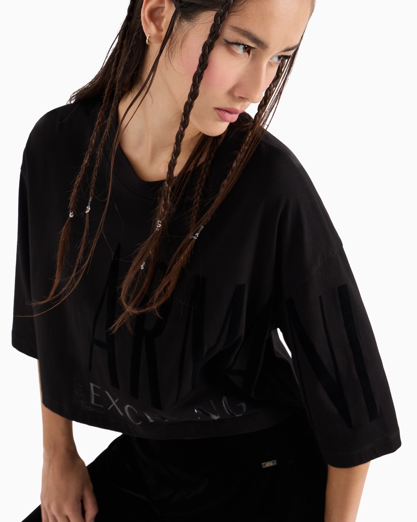 Cropped T-shirt with flocked and shiny print Slide 4