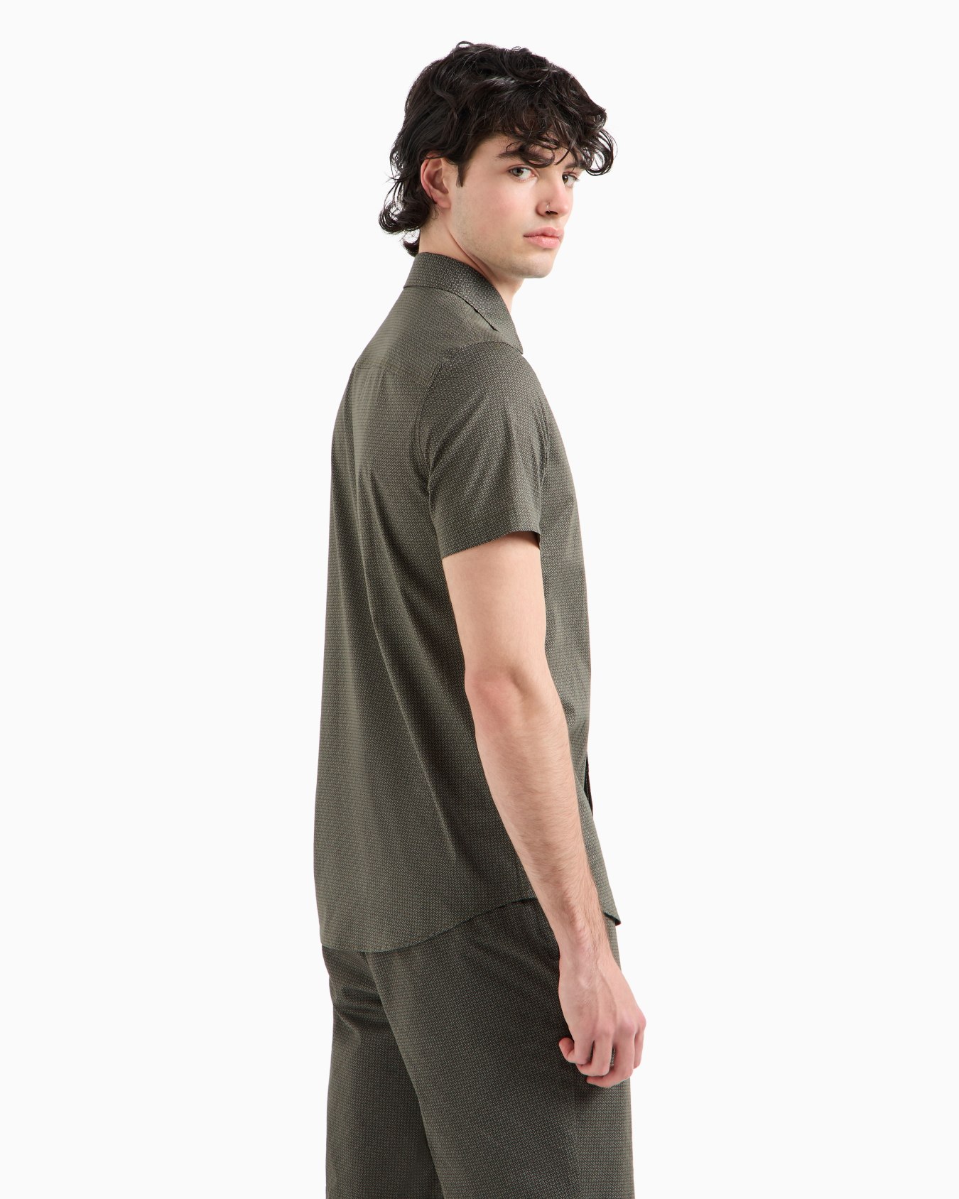 Camicia regular fit con maniche corte a fantasia Slide 2