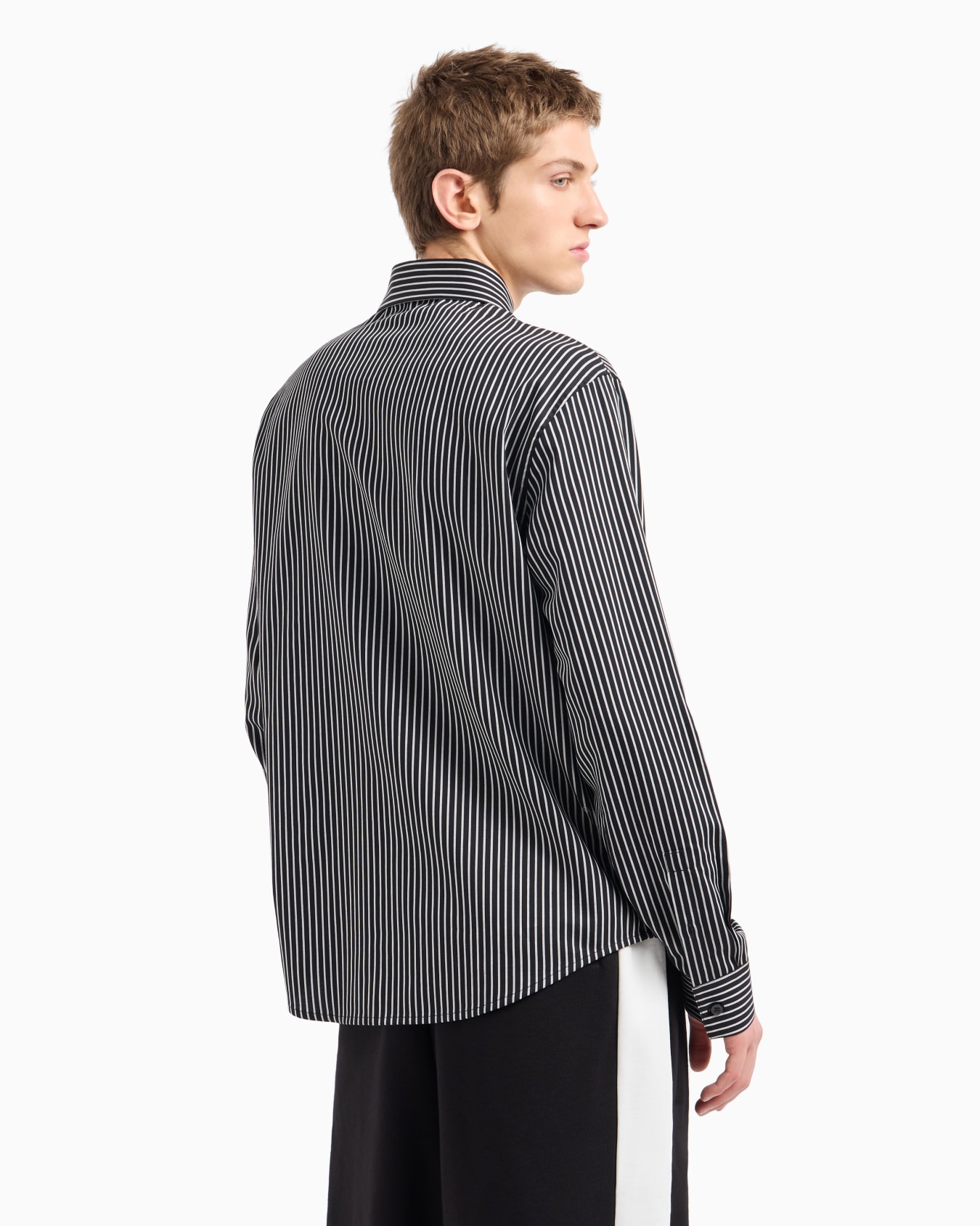 Camisa regular fit de algodón dobby Diapositiva 2