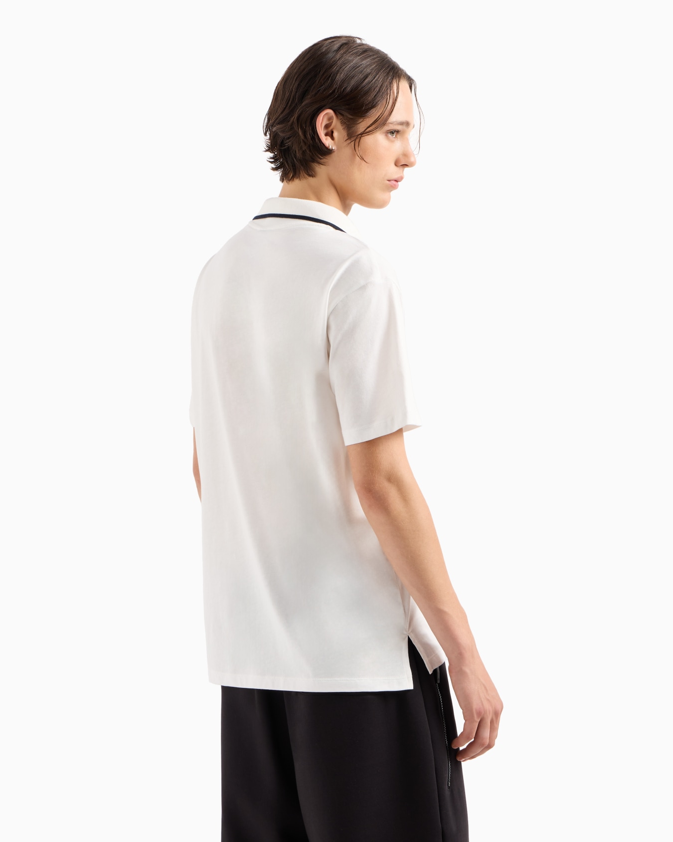 cotton polo with contrasting collar profiles Slide 2