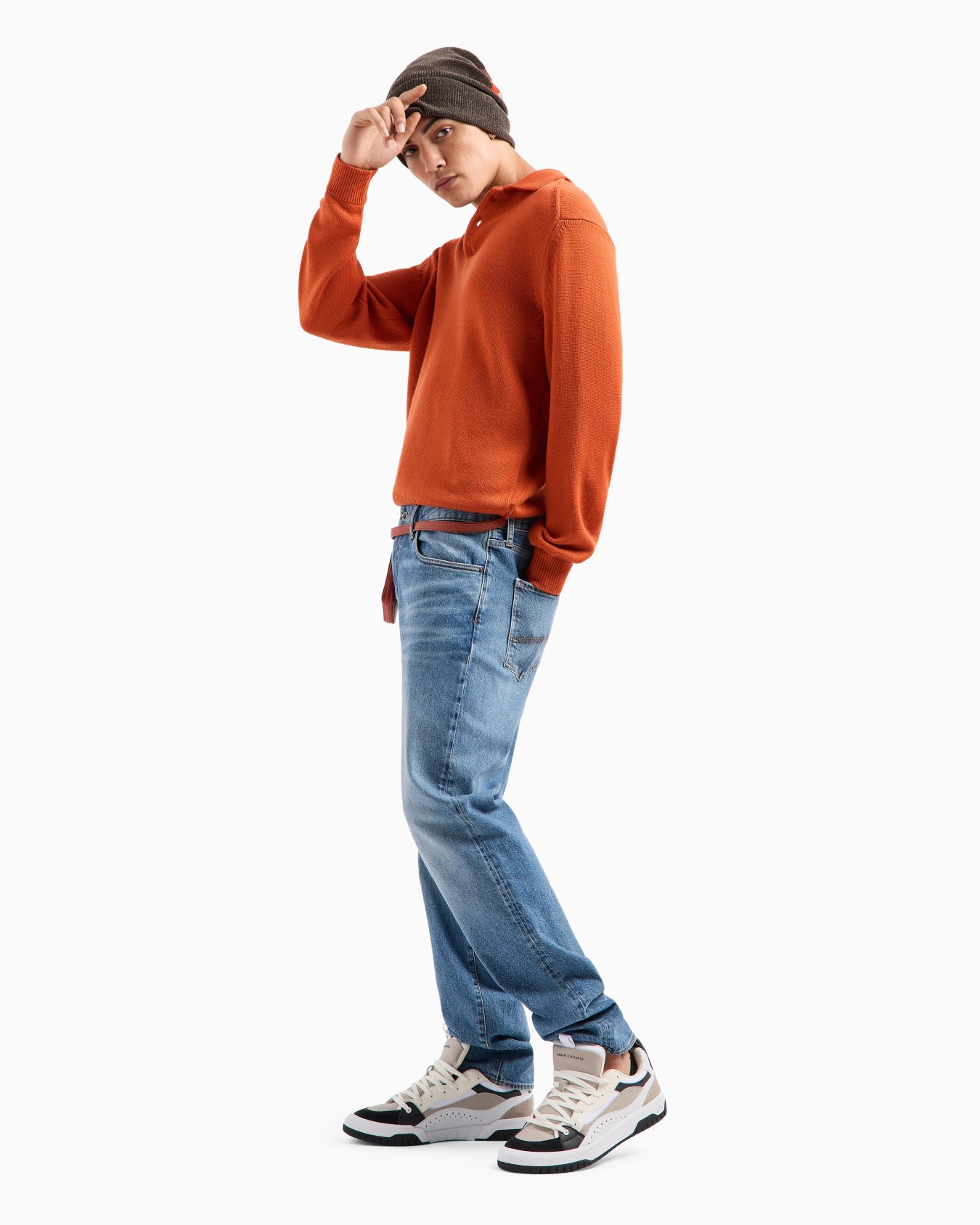 Vaqueros J13 de corte slim en denim índigo Diapositiva 3