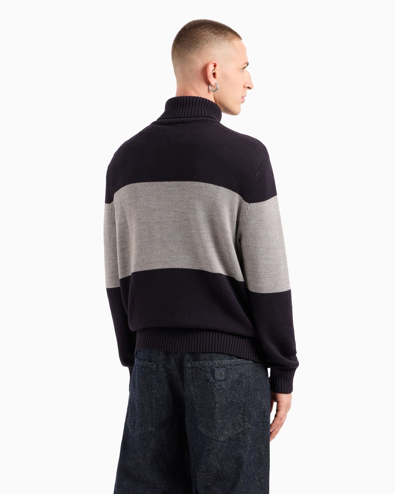 Jersey de cuello alto con banda en contraste Diapositiva 2
