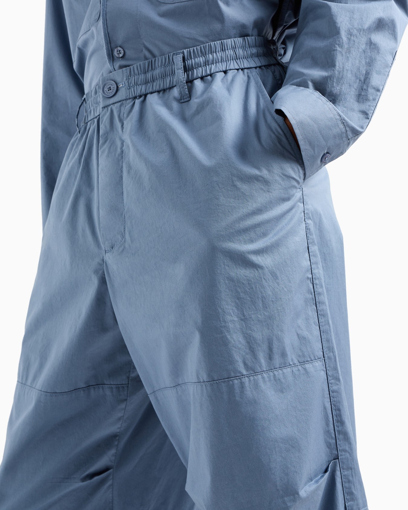 Pantalón oversize de sarga de algodón con cordón Diapositiva 4