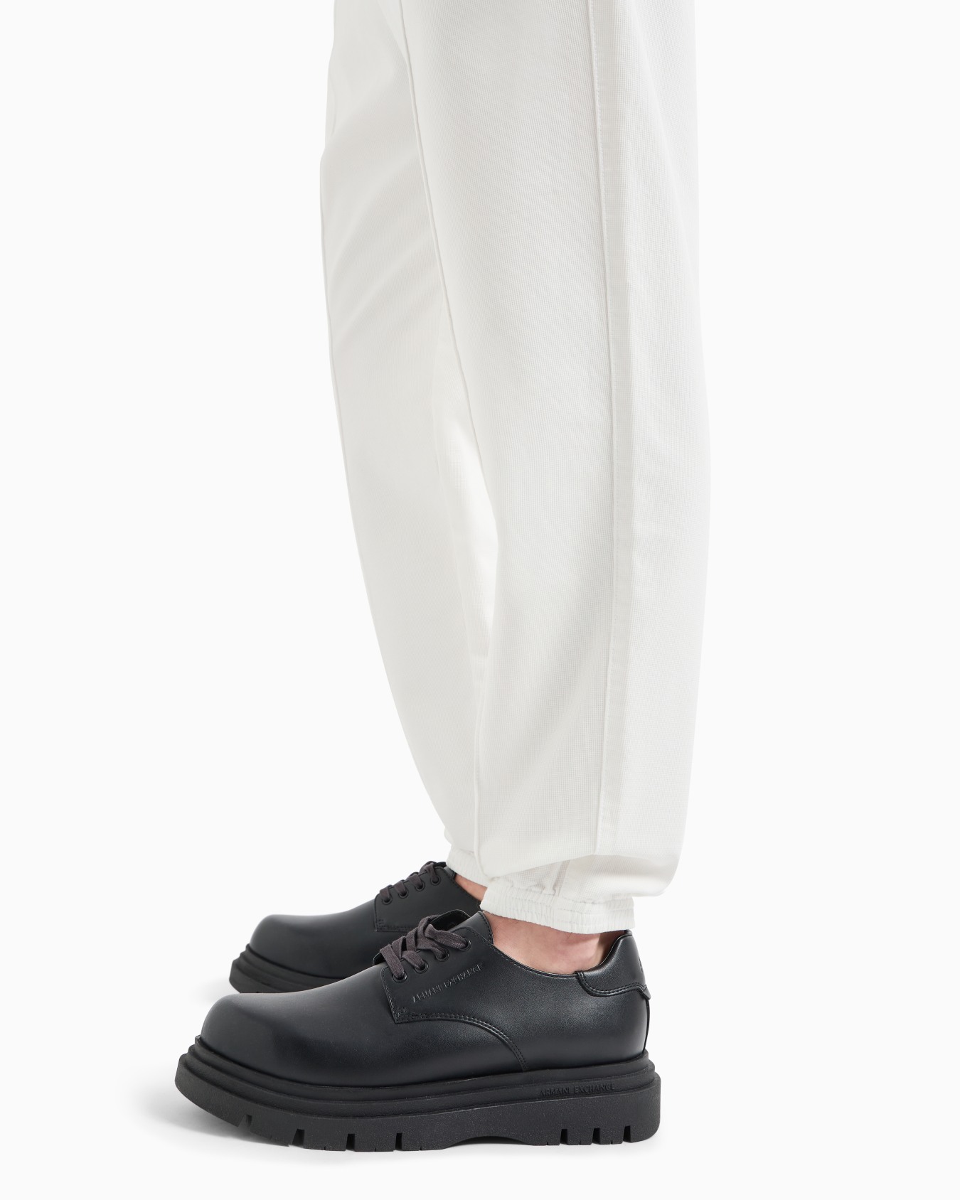 Regular fit gabardine trousers Slide 4