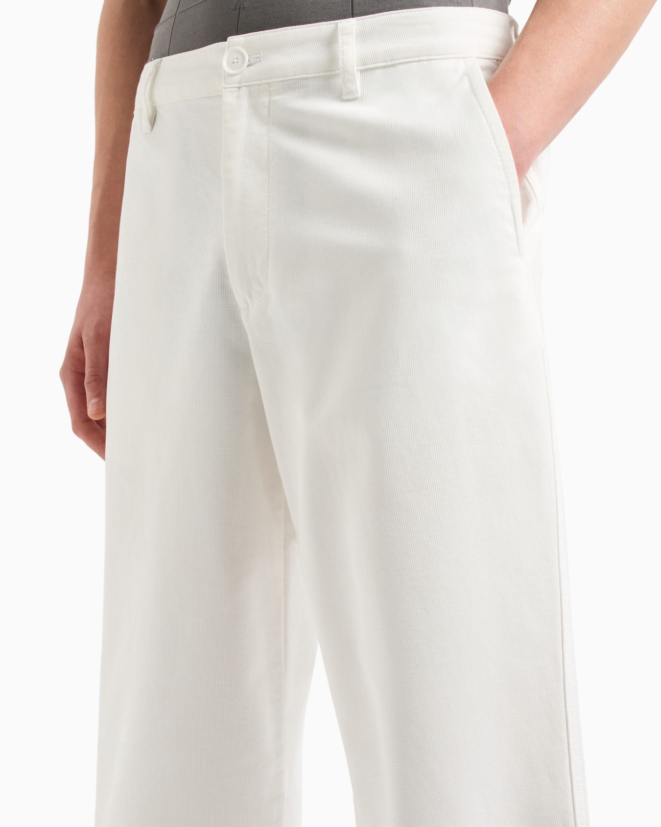 Cotton poplin chino trousers Slide 4