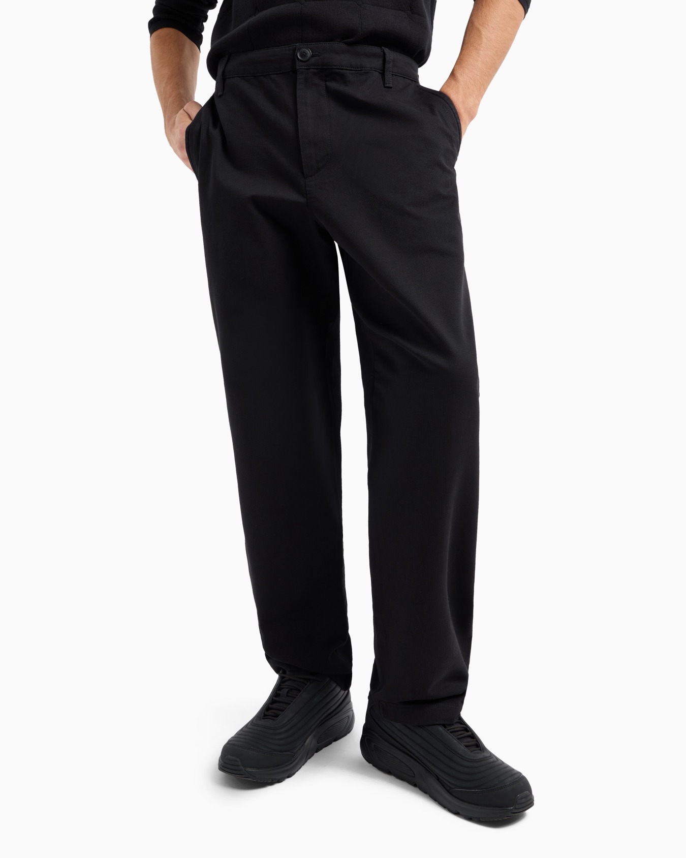 Cotton poplin chino trousers Slide 1