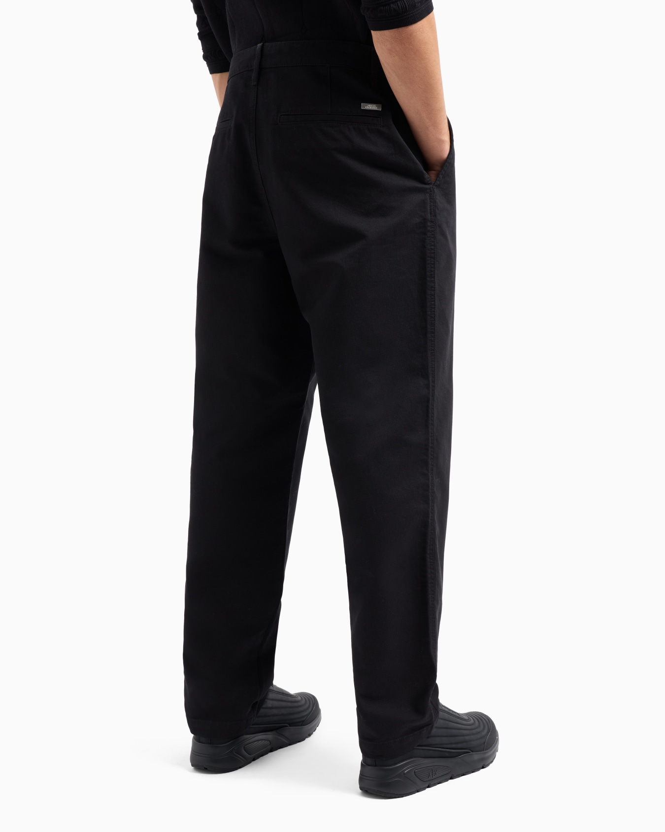 Cotton poplin chino trousers Slide 2