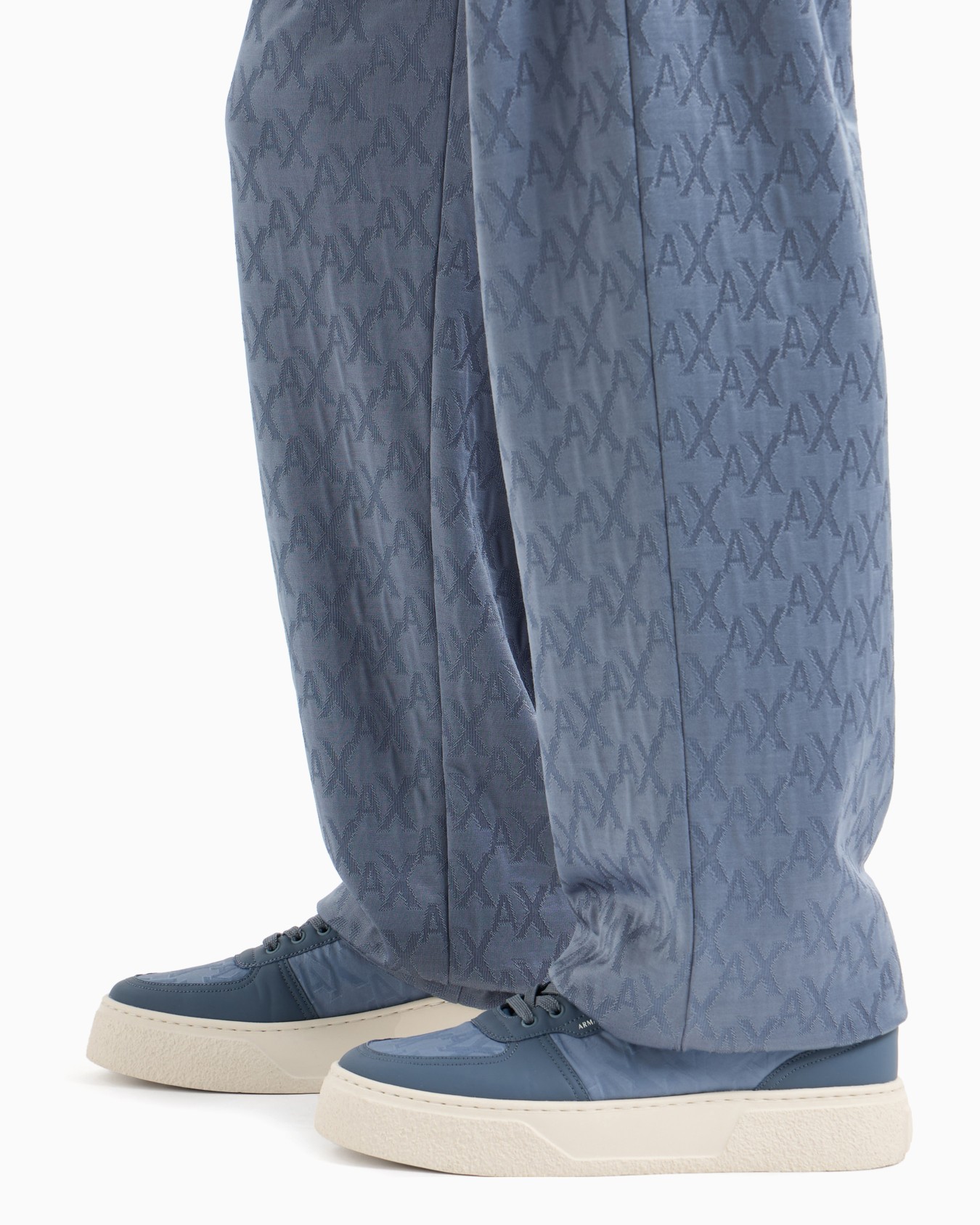Pantalon à plis en satin de coton mélangé Diapositive 4
