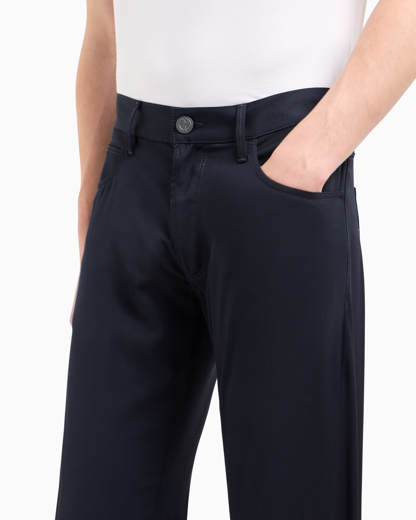 Pantalon 5 poches à coupe classique en laine vierge Diapositive 4