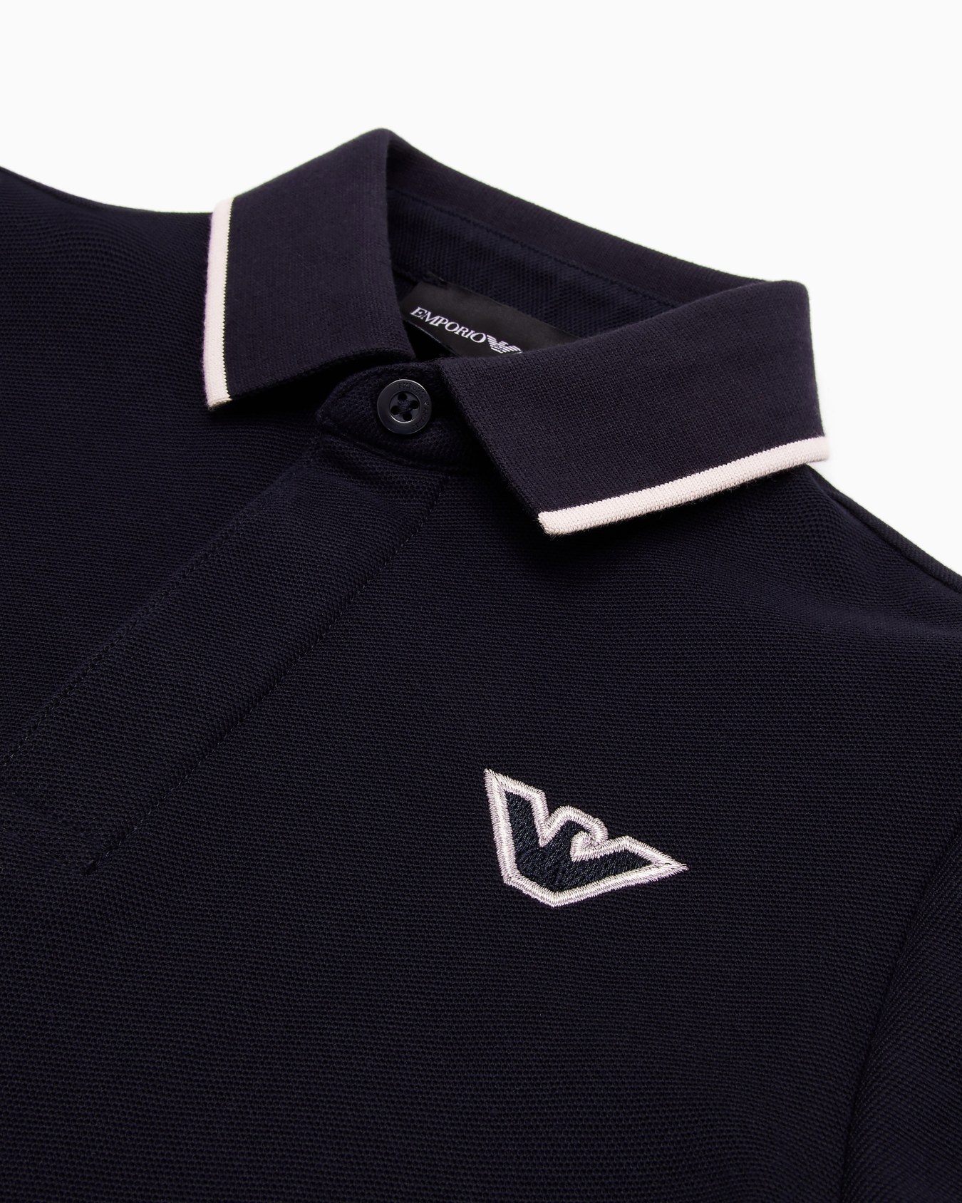 Polo de punto con águila bordada en relieve Diapositiva 1