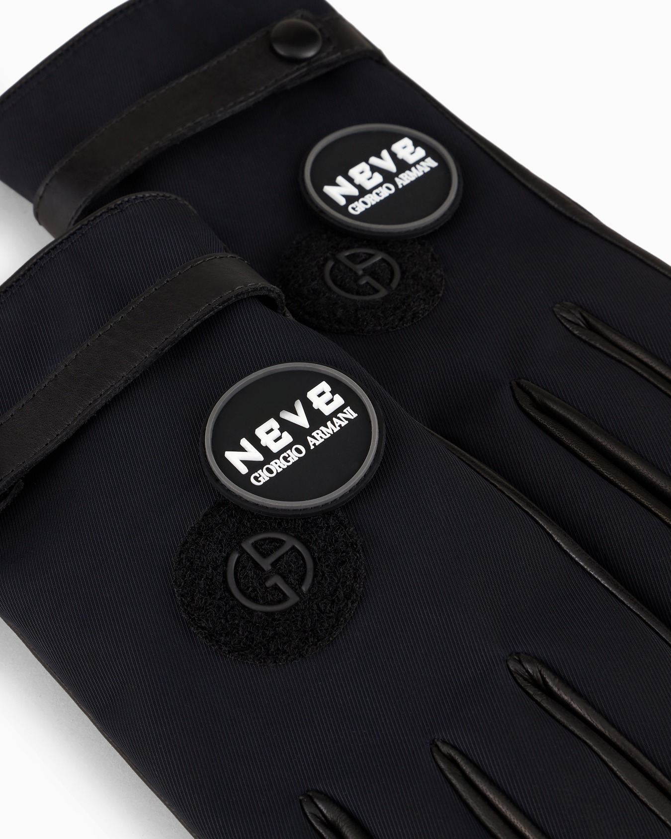 Giorgio Armani Neve nappa-leather and technical nylon gloves Slide 2