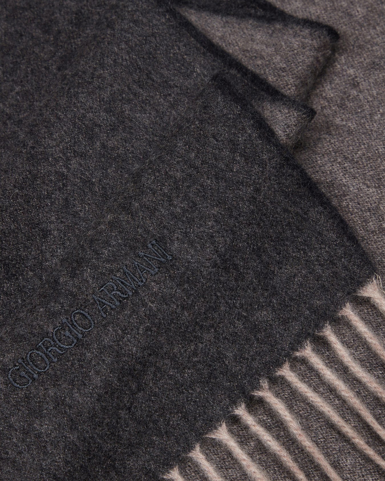 Cashmere scarf with embroidered logo Slide 1