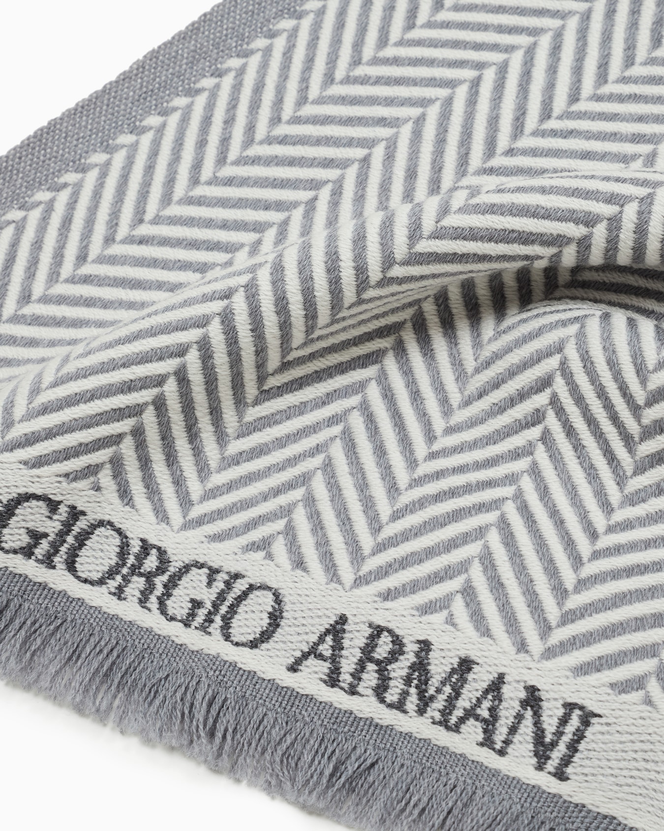 Chevron jacquard wool scarf Slide 1