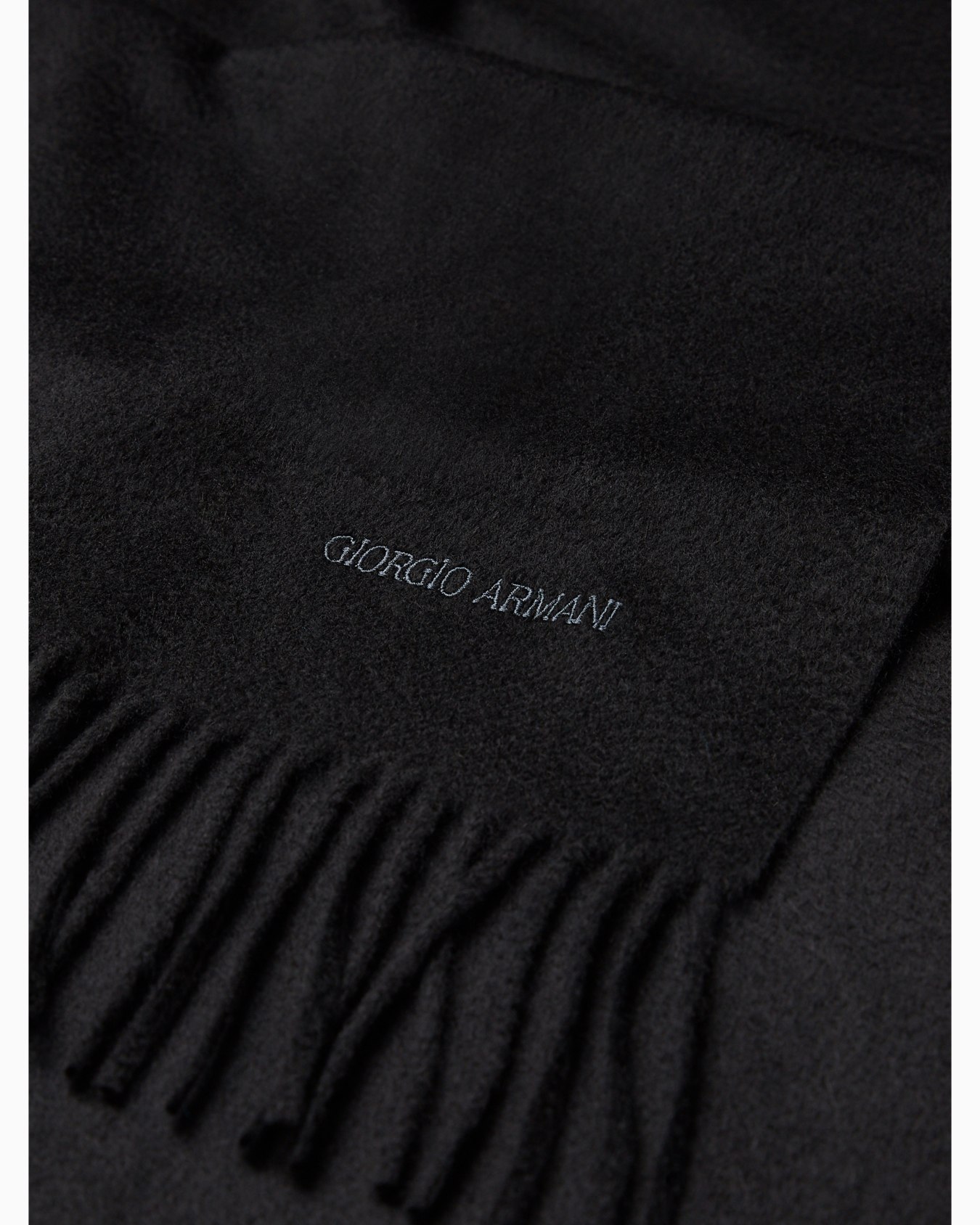 Cashmere stole with fringing Slide 1