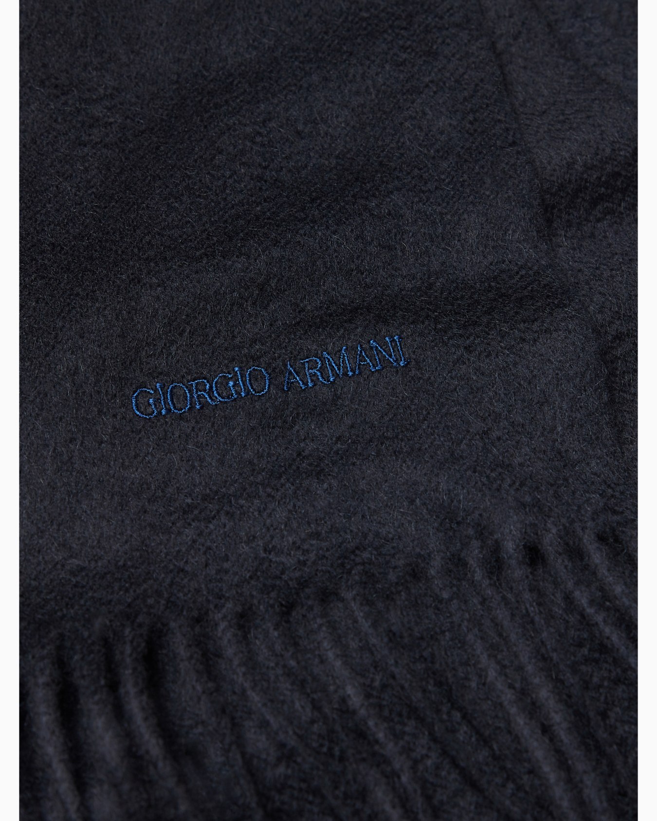 Cashmere stole with fringing Slide 1