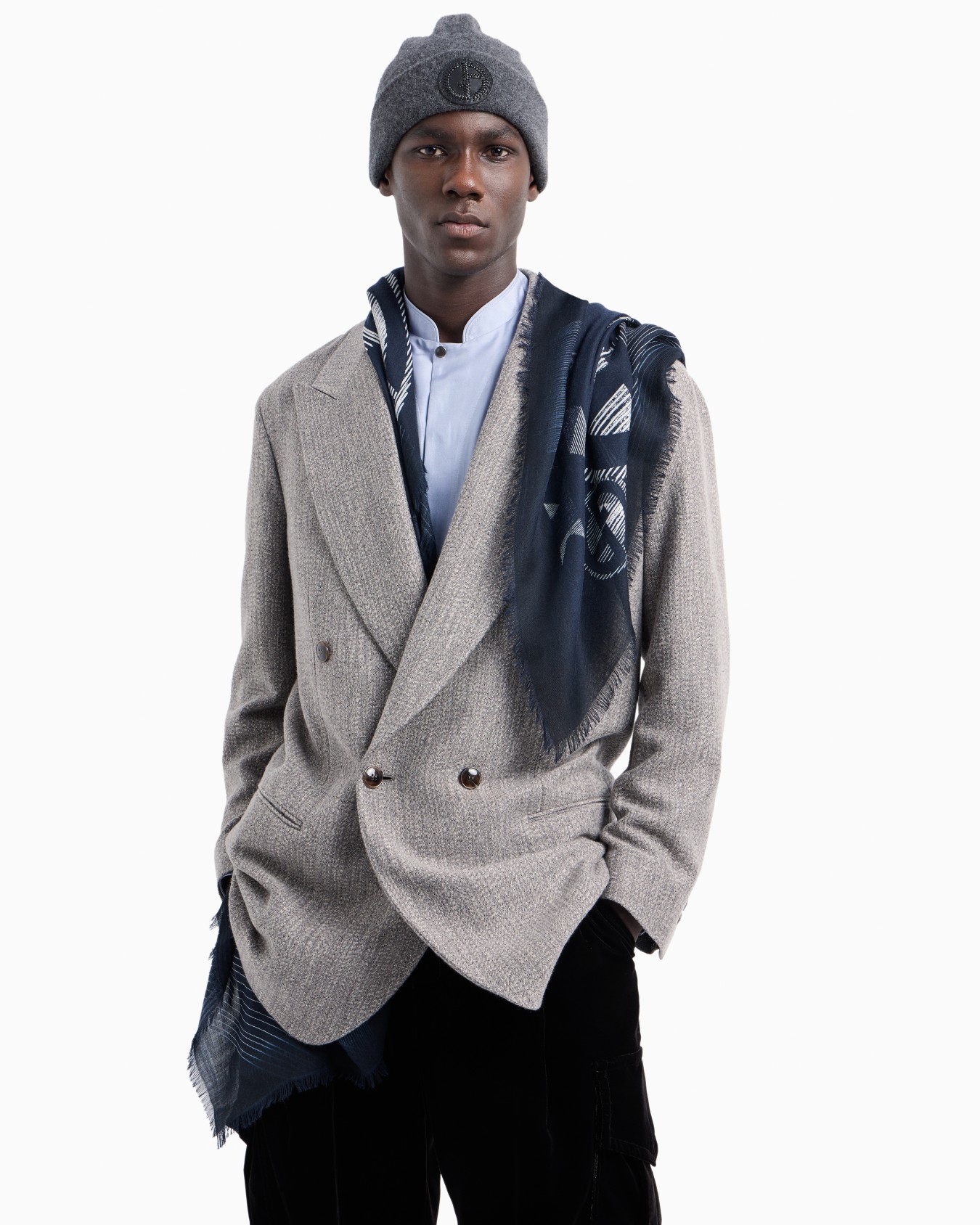 Jacquard wool foulard Slide 2