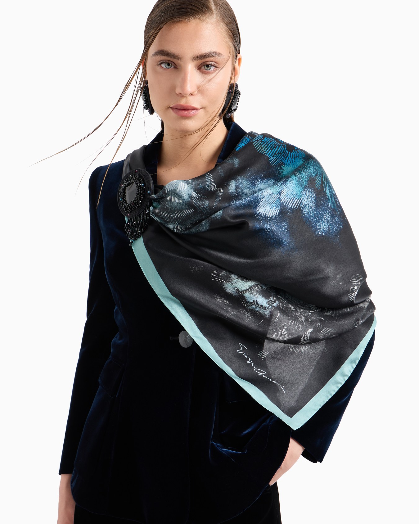 Foulard in seta stampa floreale Slide 2