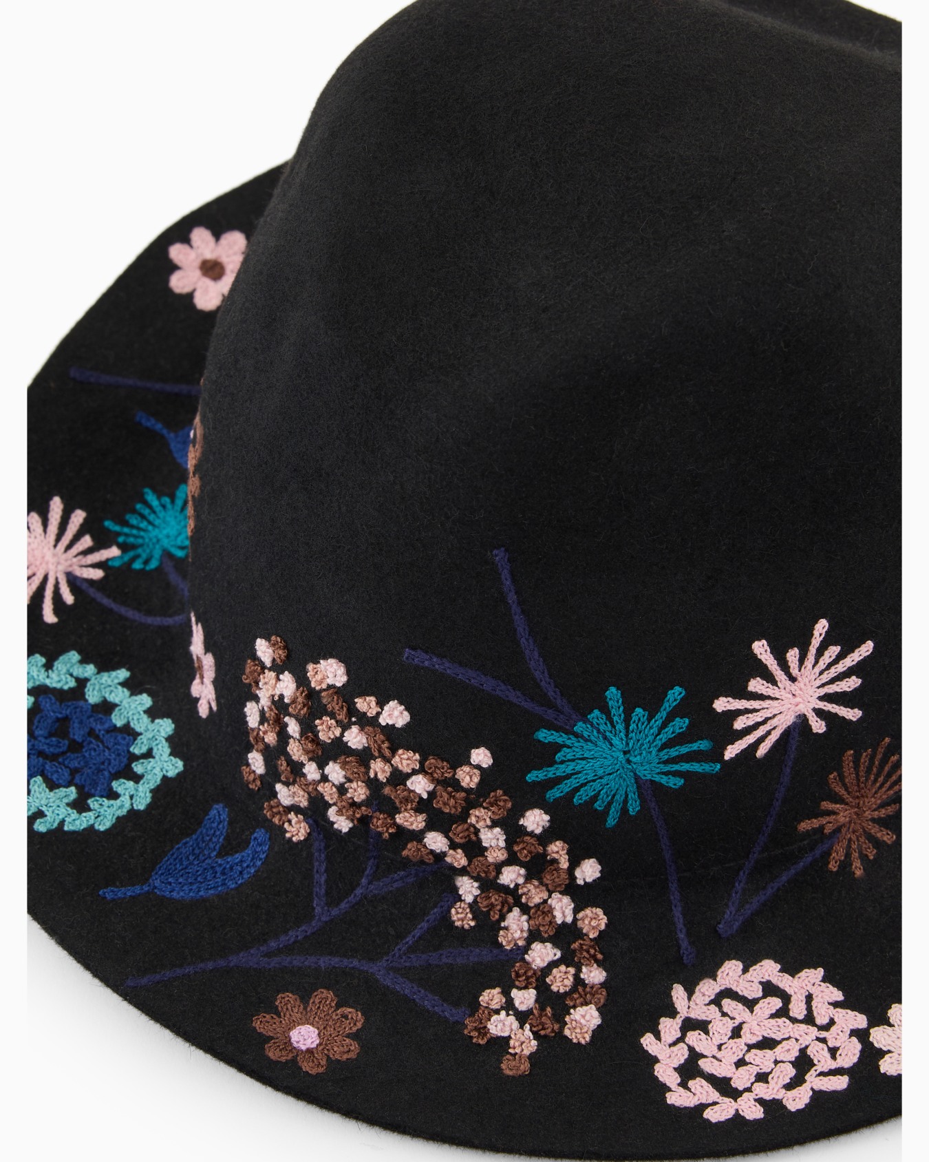 Cappello in lapin con ricami floreali Slide 2