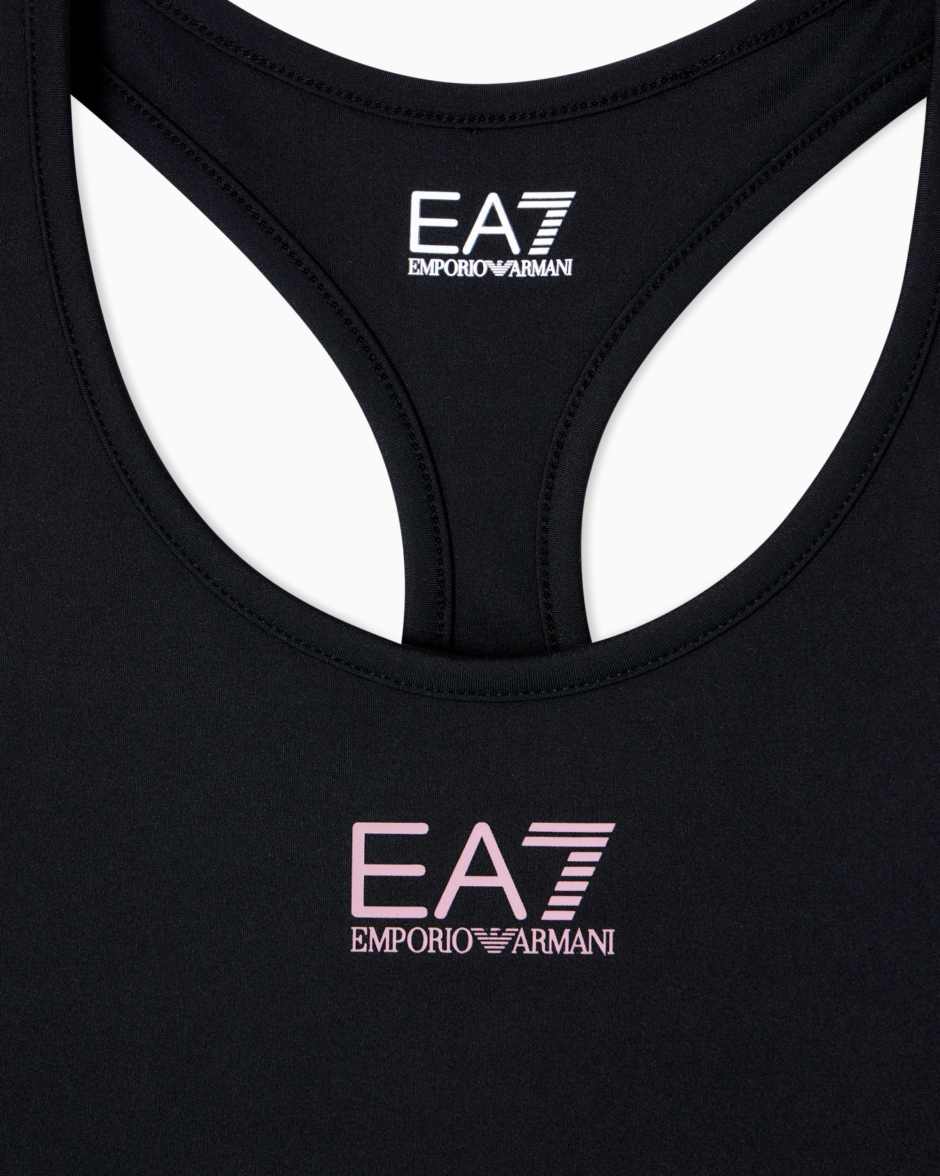 Dynamic Athlete Girl sports bra in VIGOR7 technical fabric Slide 1