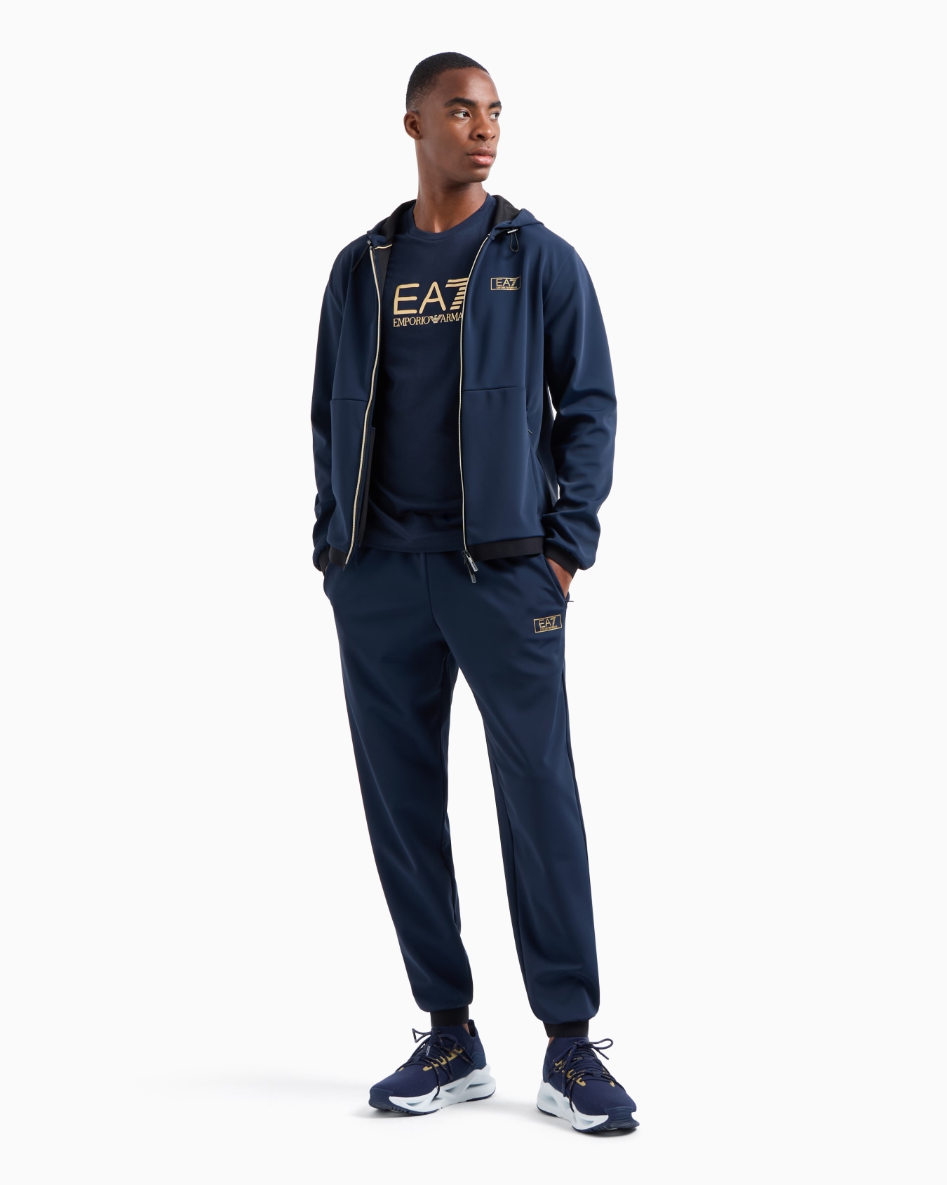 Gold Label cotton jersey crew-neck T-shirt Slide 3