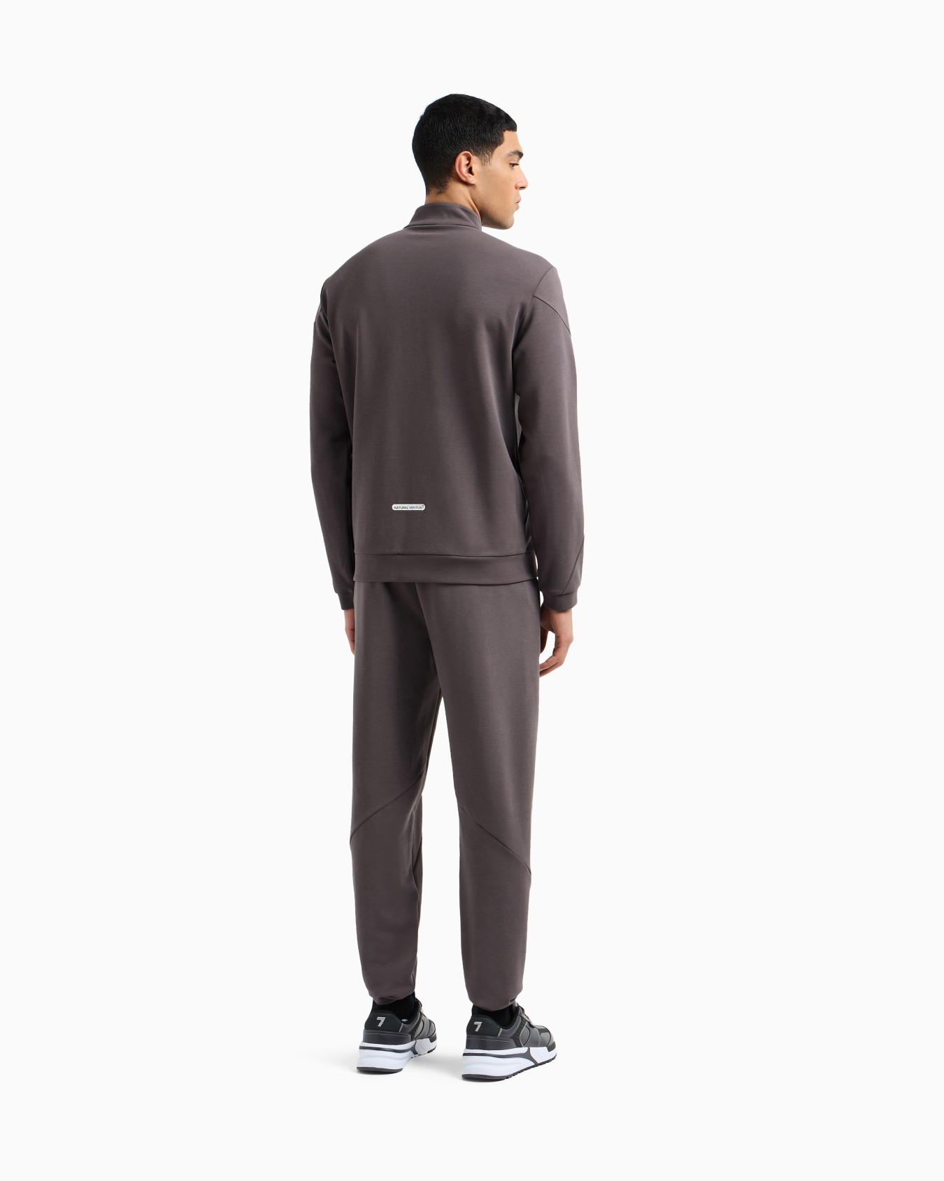 Dynamic Athlete tracksuit in Natural VENTUS7 technical fabric Slide 2