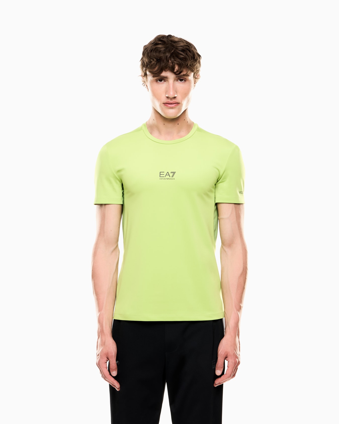 Dynamic Athlete crew-neck T-shirt in VIGOR7 technical fabric Slide 3