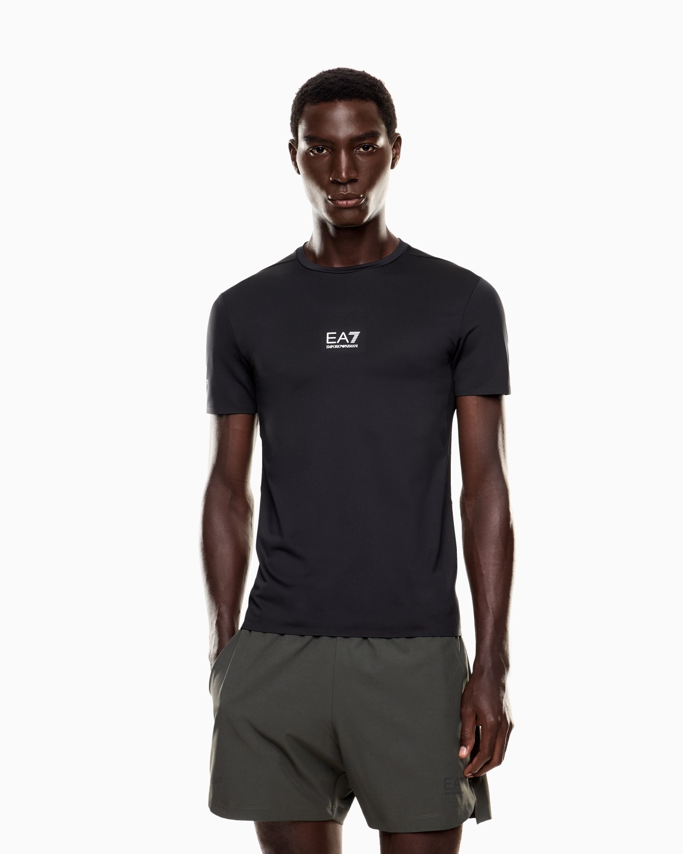 T-shirt ras-du-cou Dynamic Athlete en tissu technique VIGOR7  Diapositive 3