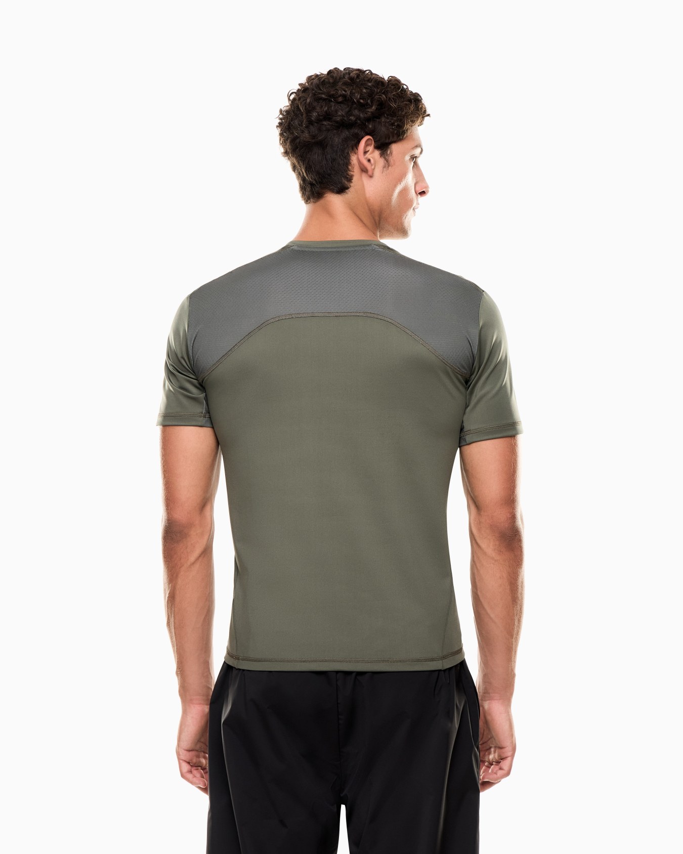 Dynamic Athlete crew-neck T-shirt in VIGOR7 technical fabric Slide 2
