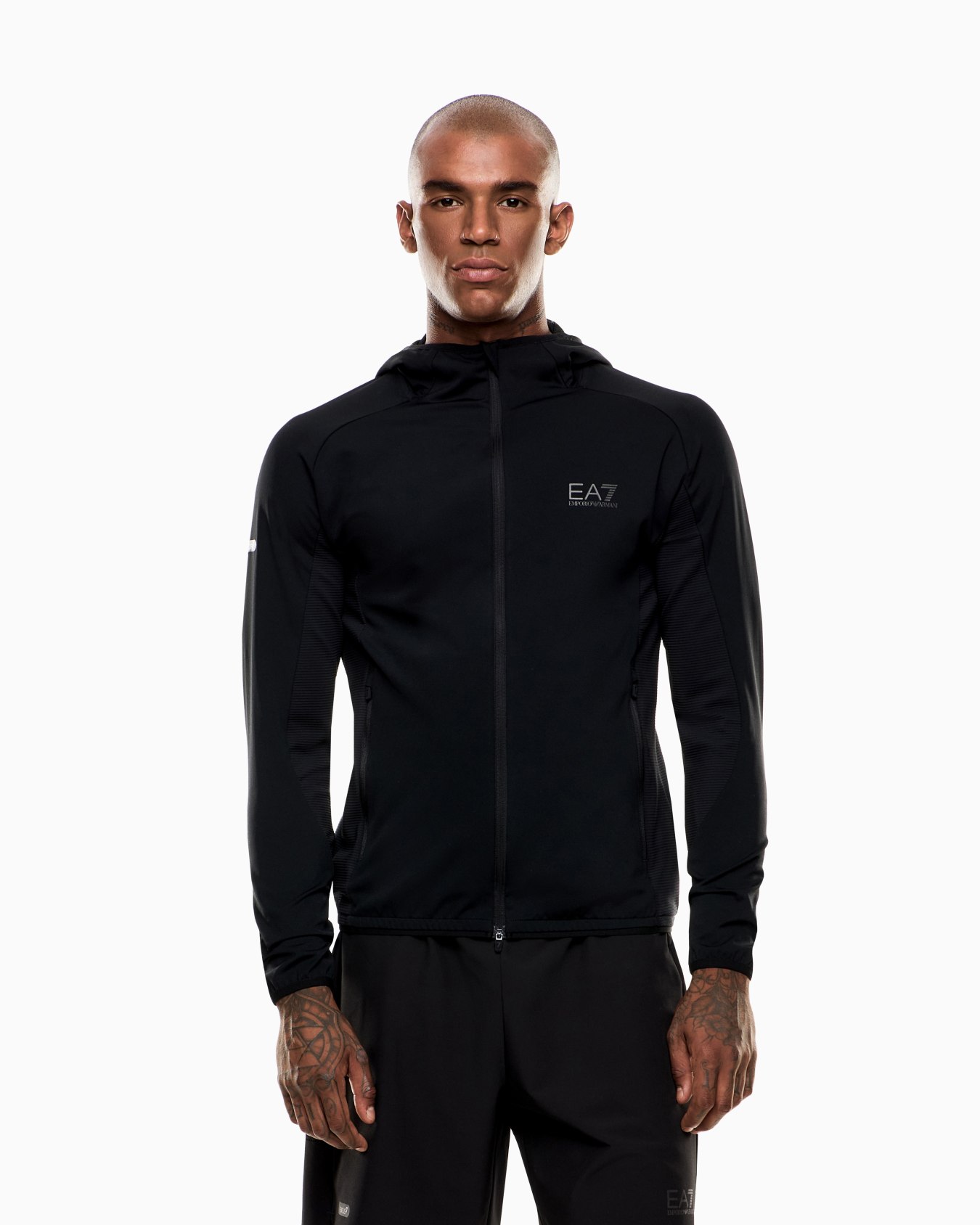 Dynamic Athlete hooded sweatshirt in VIGOR7 technical fabric Slide 3