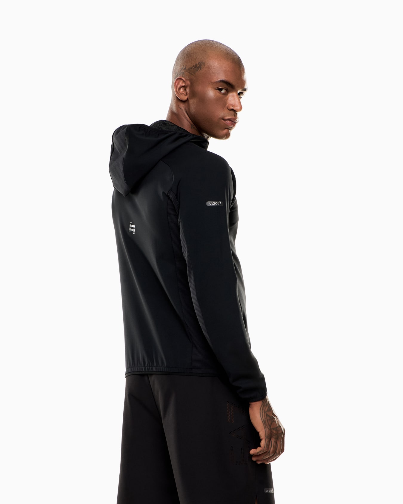 Dynamic Athlete hooded sweatshirt in VIGOR7 technical fabric Slide 2