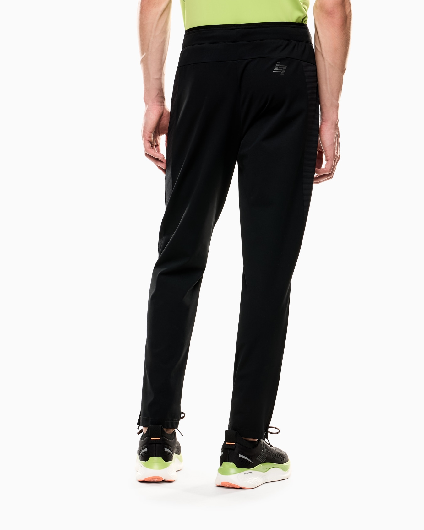 Dynamic Athlete trousers in VIGOR7 technical fabric Slide 2
