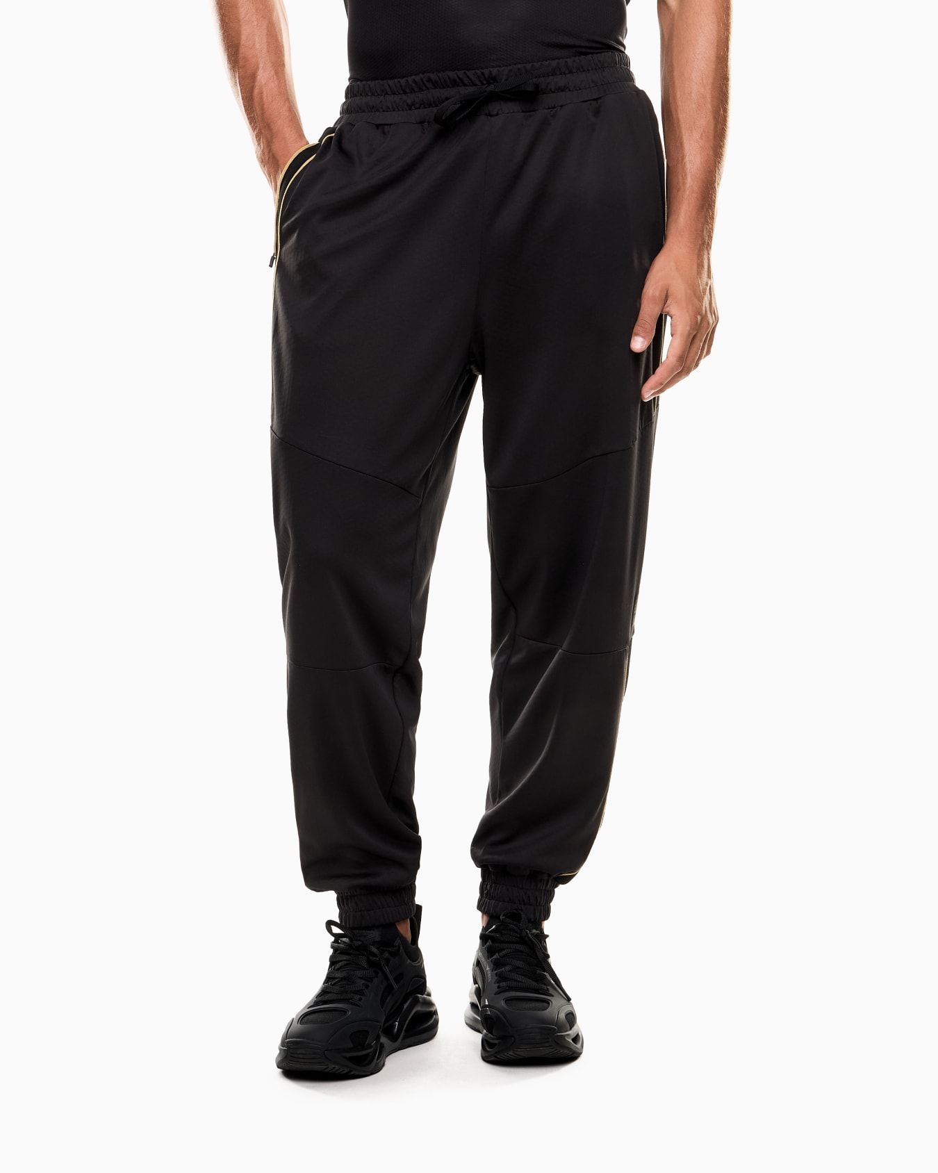 Soccer joggers in technical fabric Slide 3