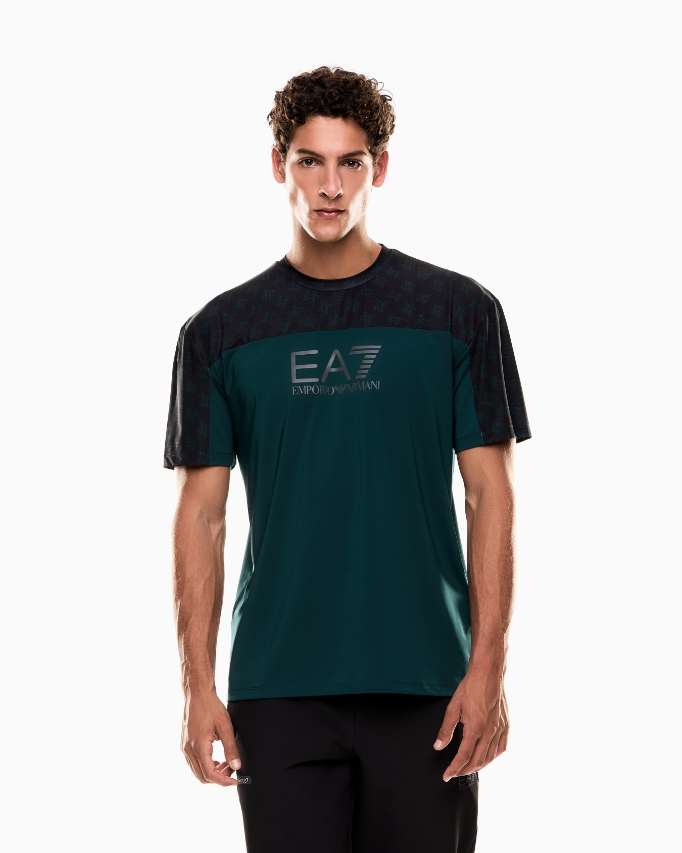 Dynamic Athlete printed T-shirt in VENTUS7 technical fabric Slide 3