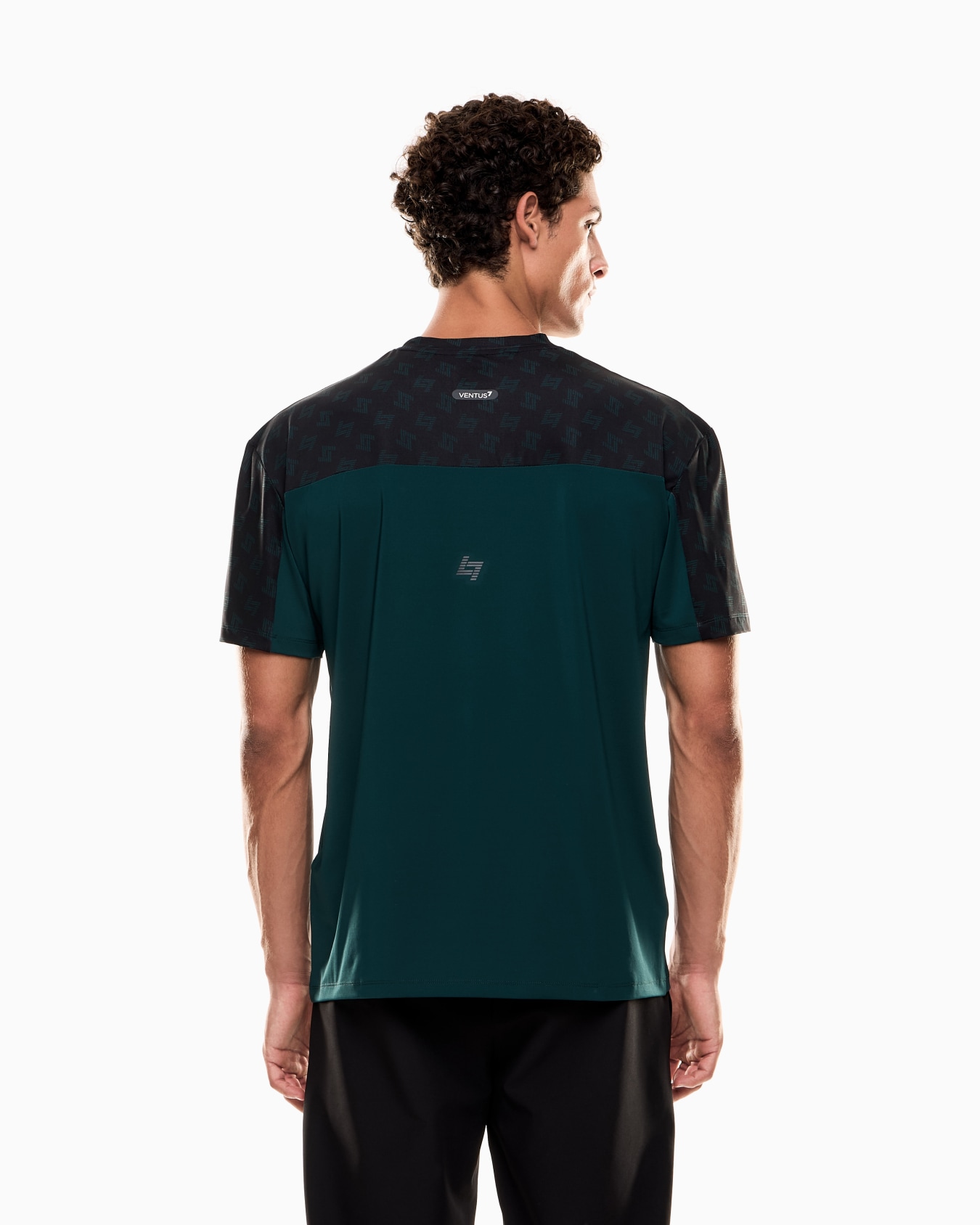 Dynamic Athlete printed T-shirt in VENTUS7 technical fabric Slide 2
