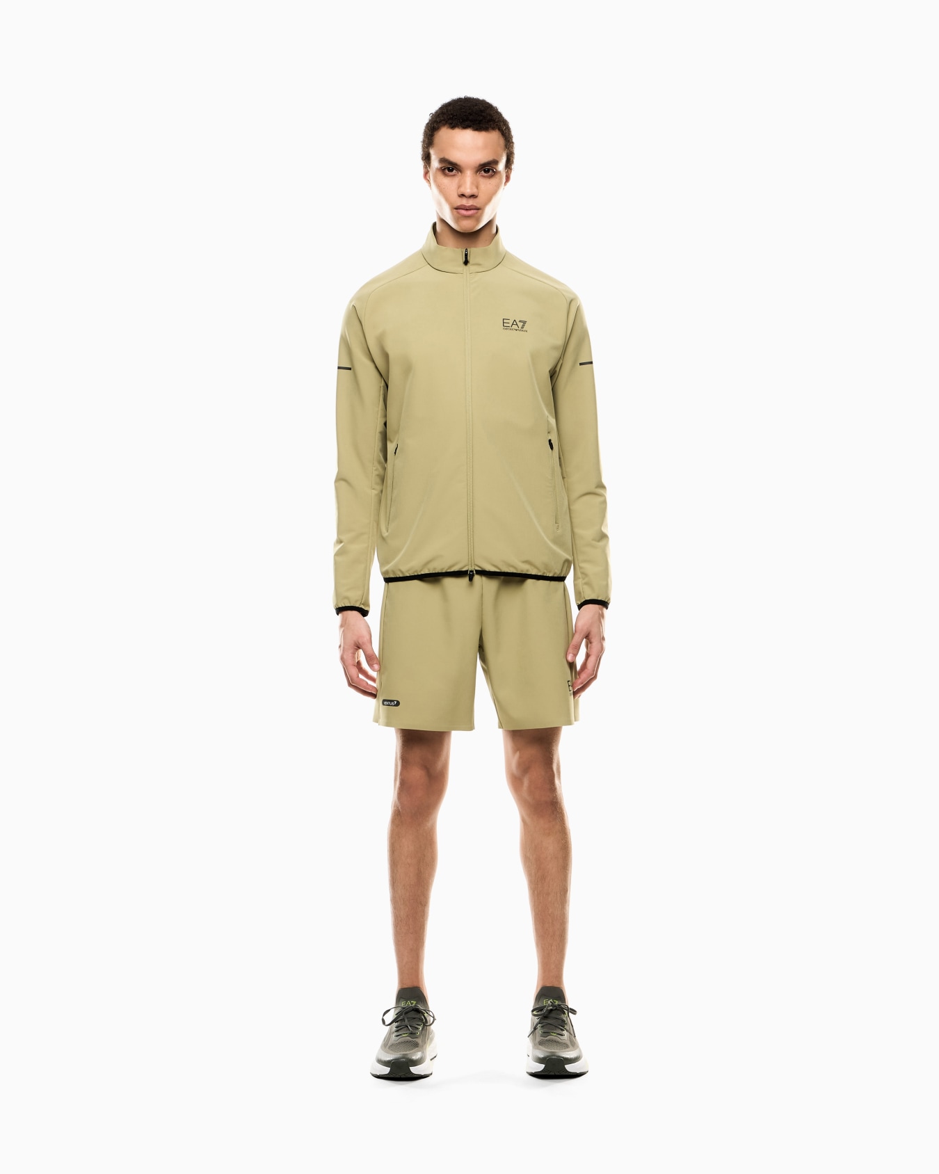 Dynamic Athlete shorts in VENTUS7 technical fabric Slide 1